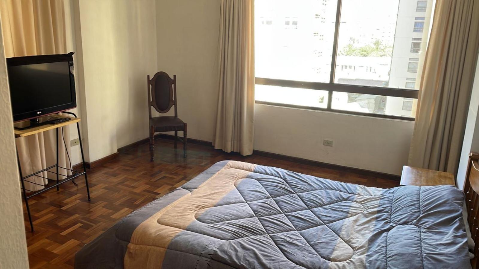 Double Room with Shared Bathroom photo 2