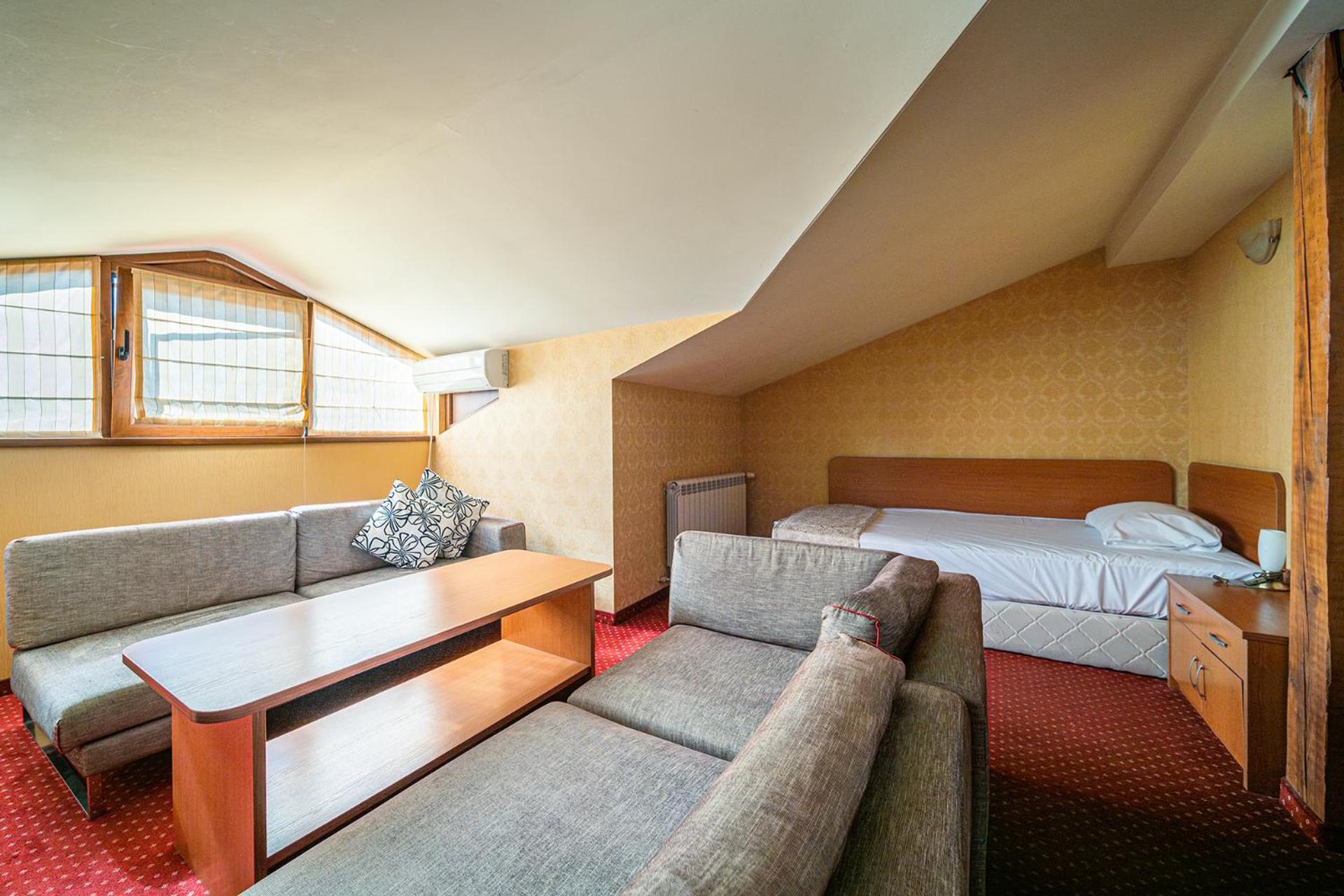 Suite - Top Floor (No Balcony) for 3 people - Free Relax Zone photo 2