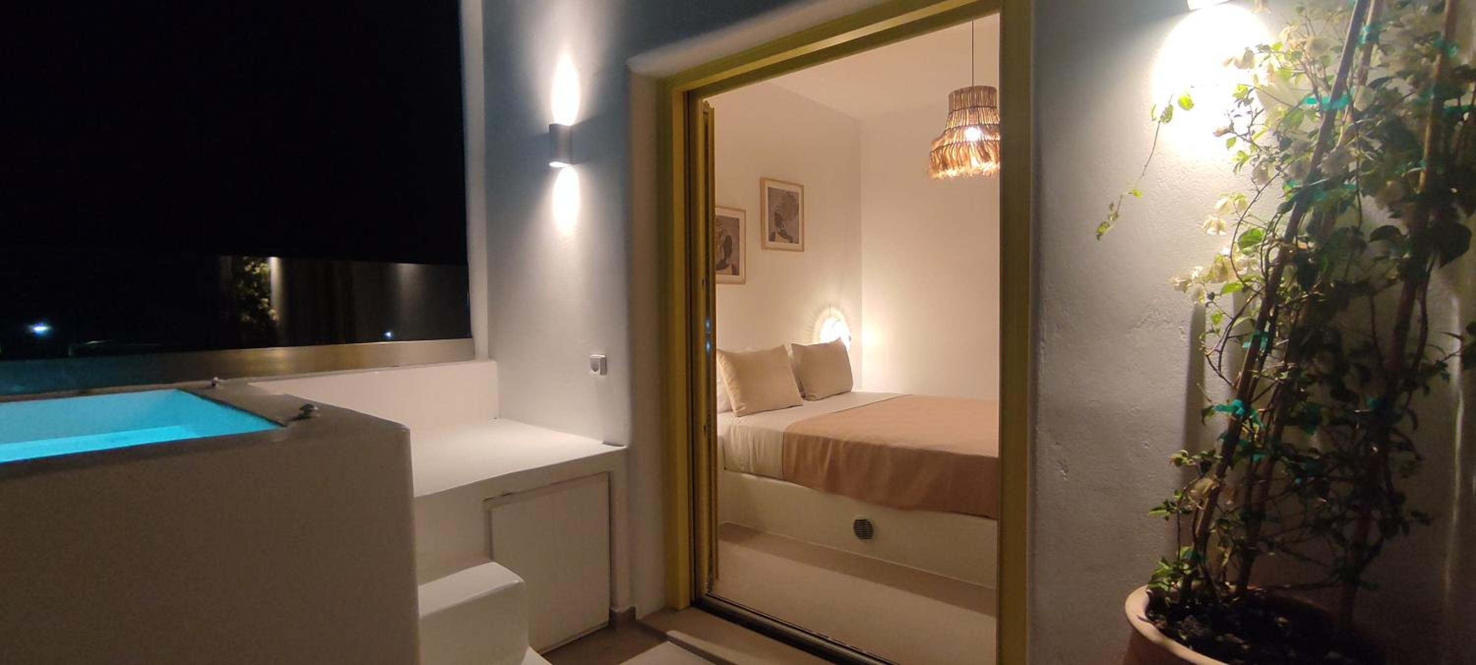 One-Bedroom House with Refreshing Whirlpool