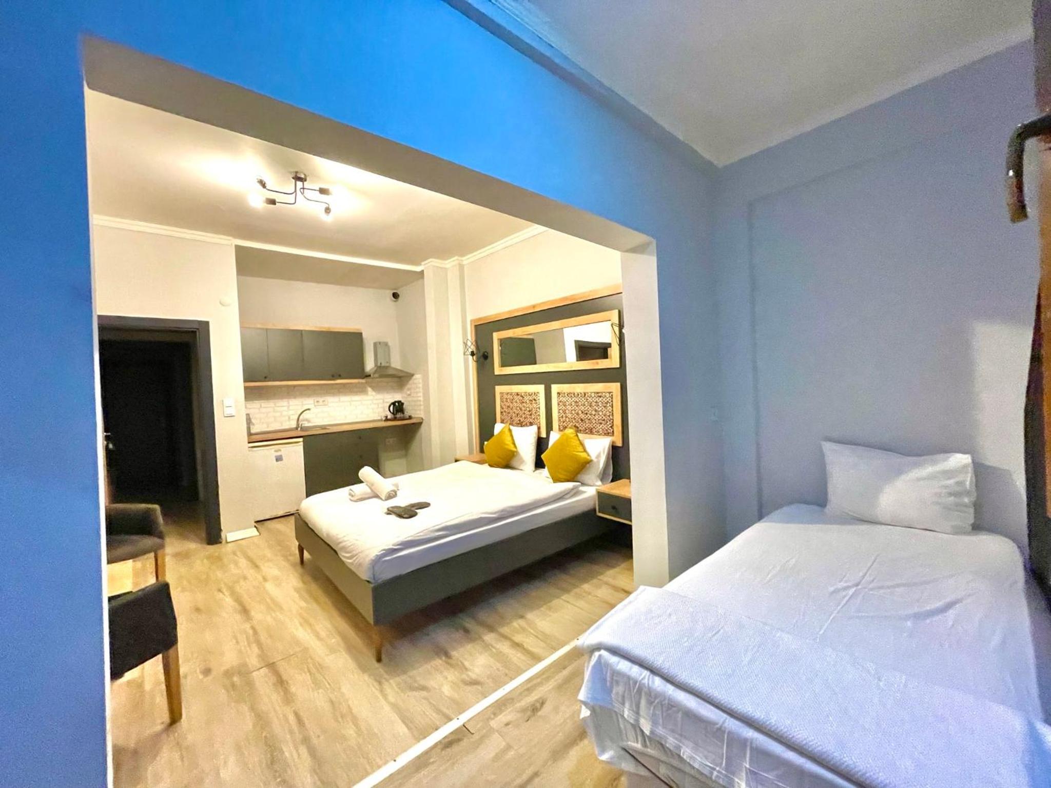 Deluxe Triple Room photo 1