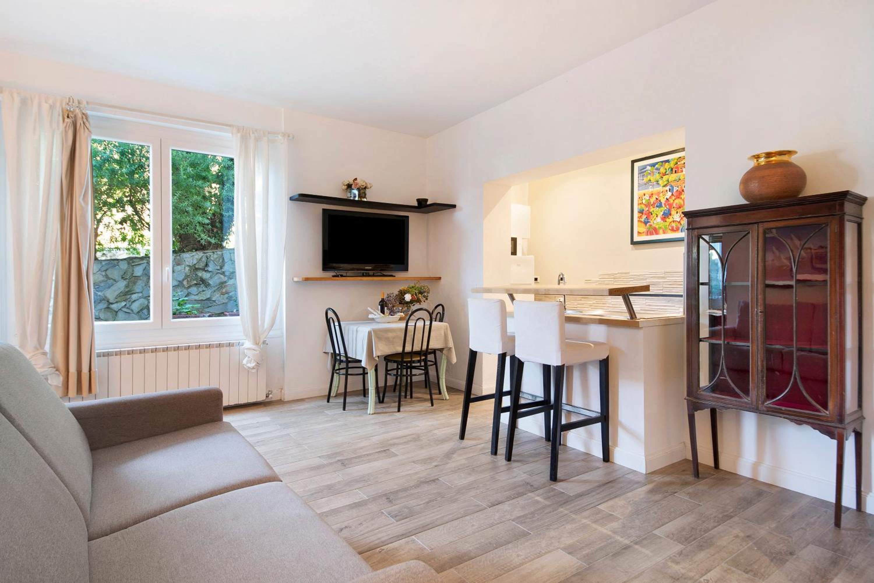 One-Bedroom House