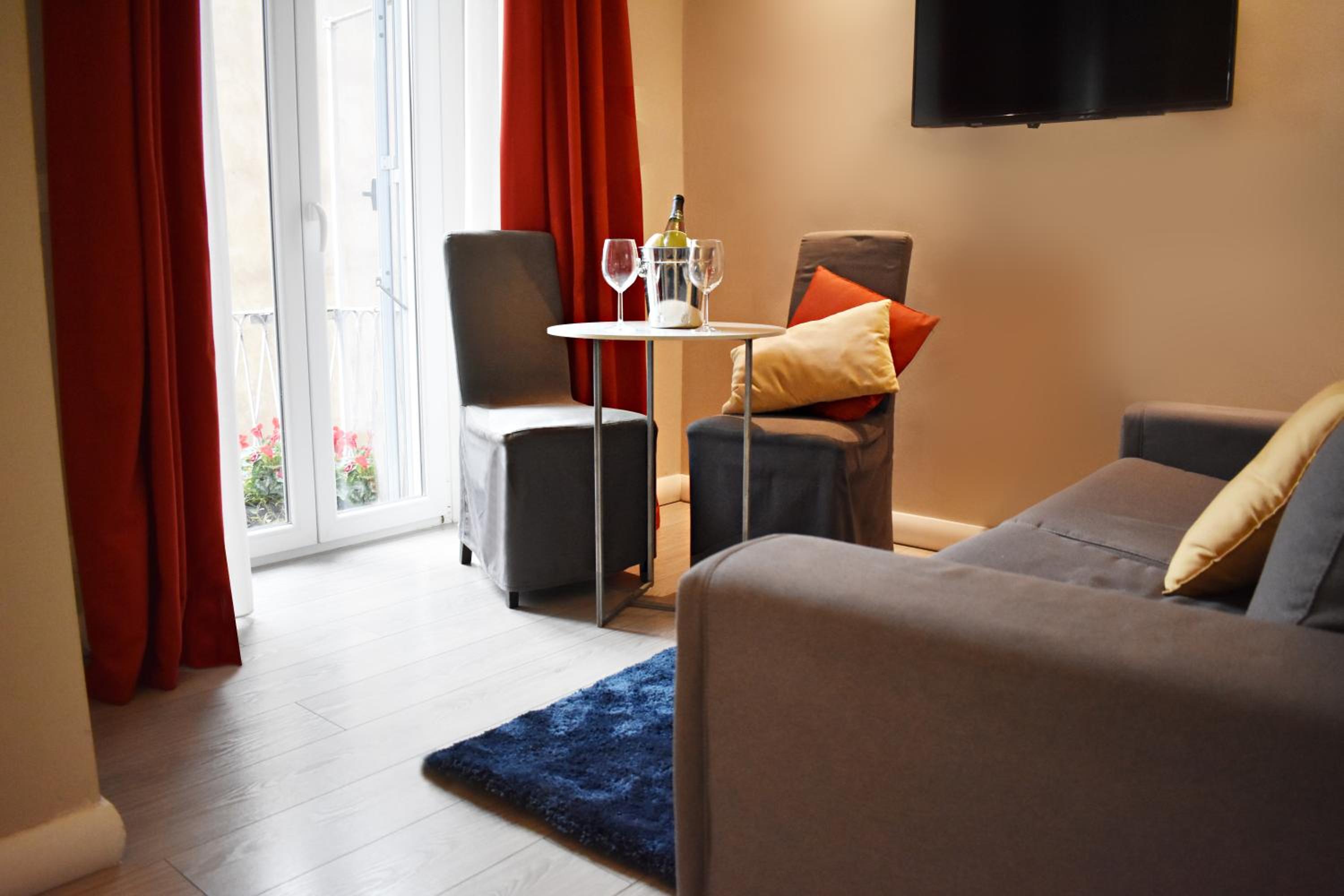 Junior Suite with Balcony photo 1