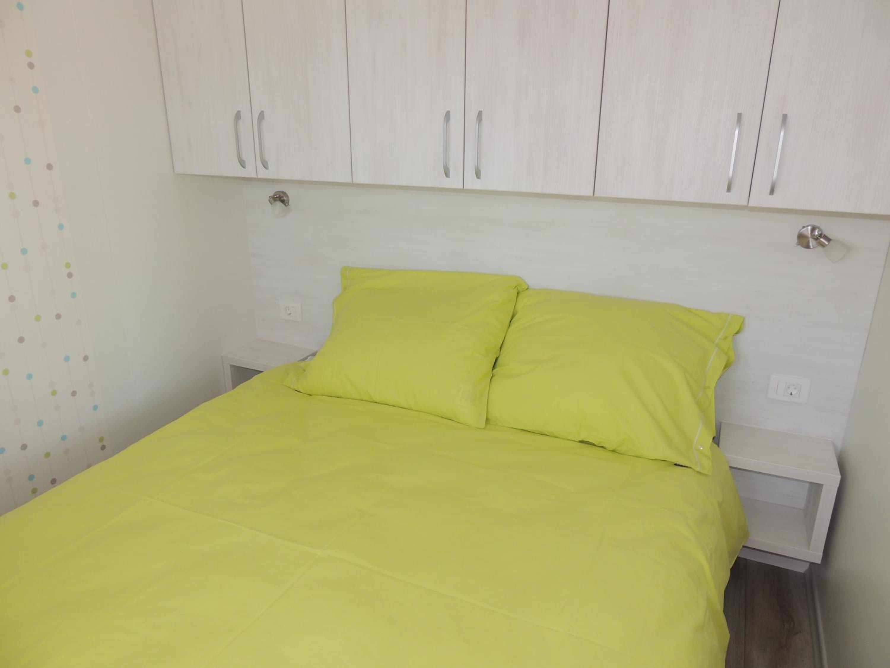 Two-Bedroom Bungalow - Photo 5