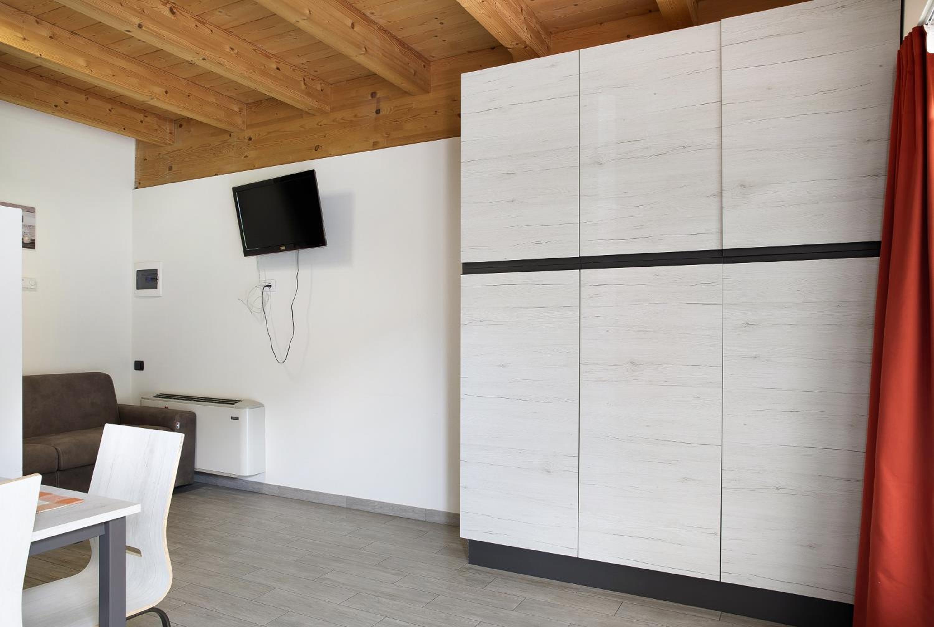 Studio with Mountain View