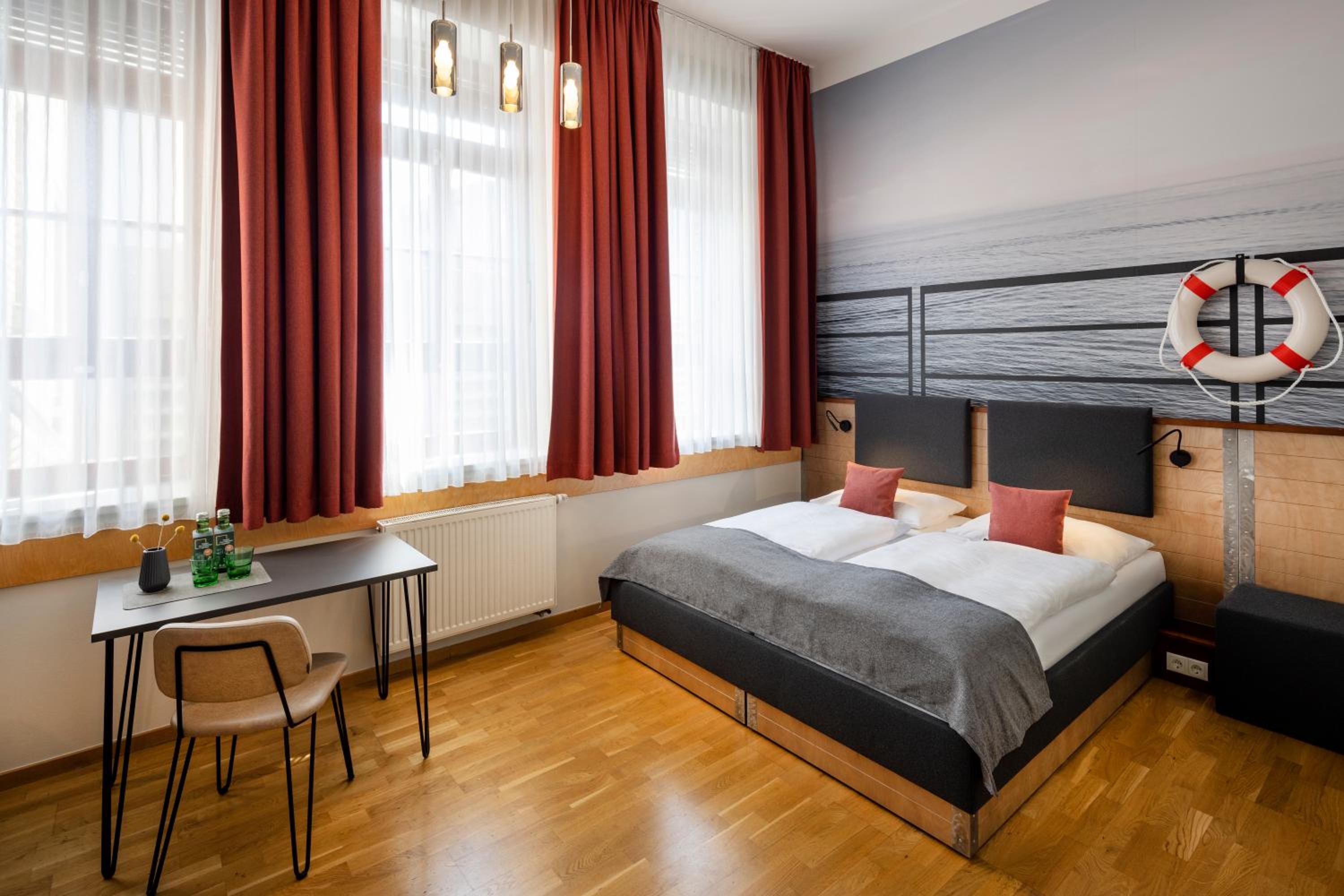 Superior Triple Room photo 3