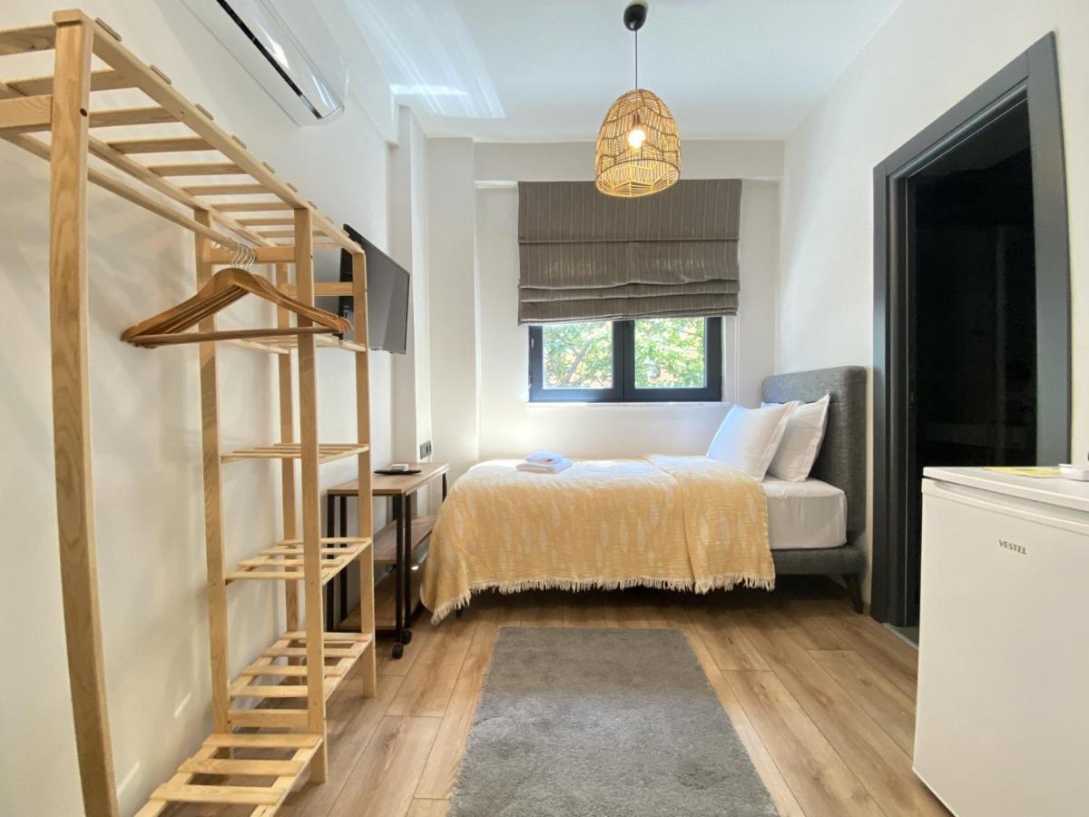 Studio Apartment photo 3