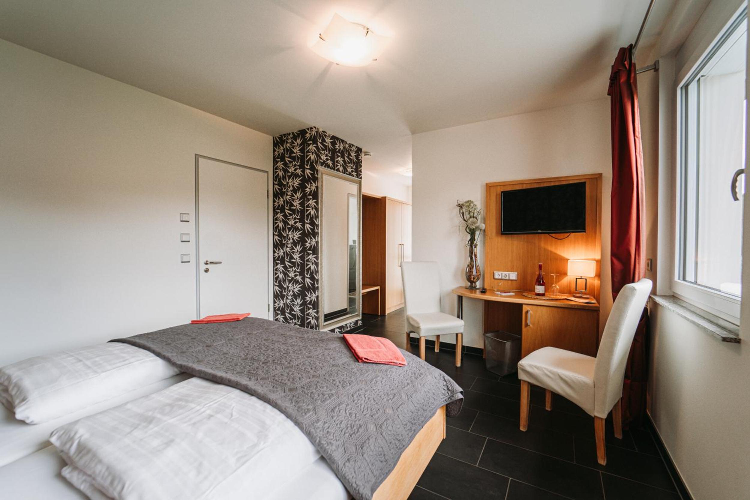 Double Room with Balcony photo 3