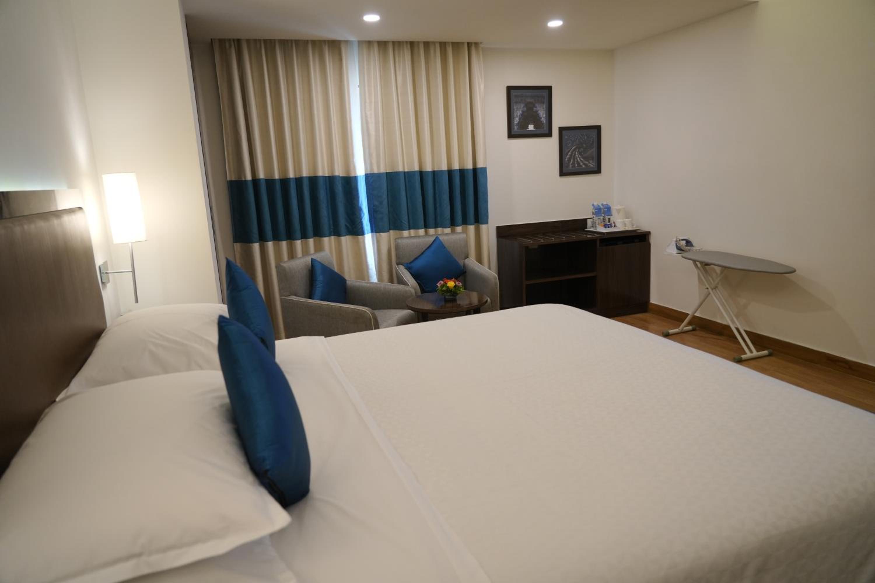 Four Points Suite - Photo 5