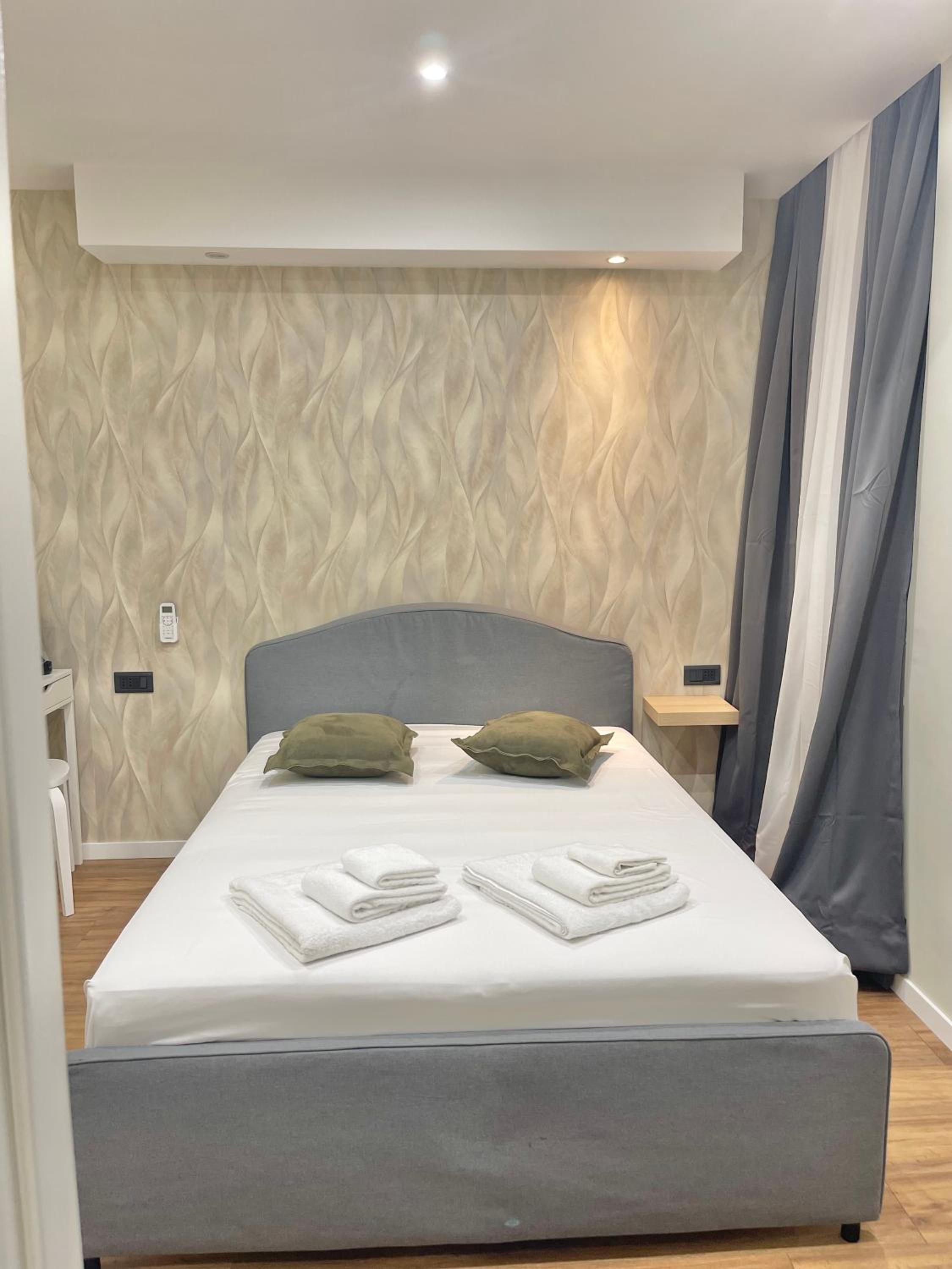 Small Double Room photo 3