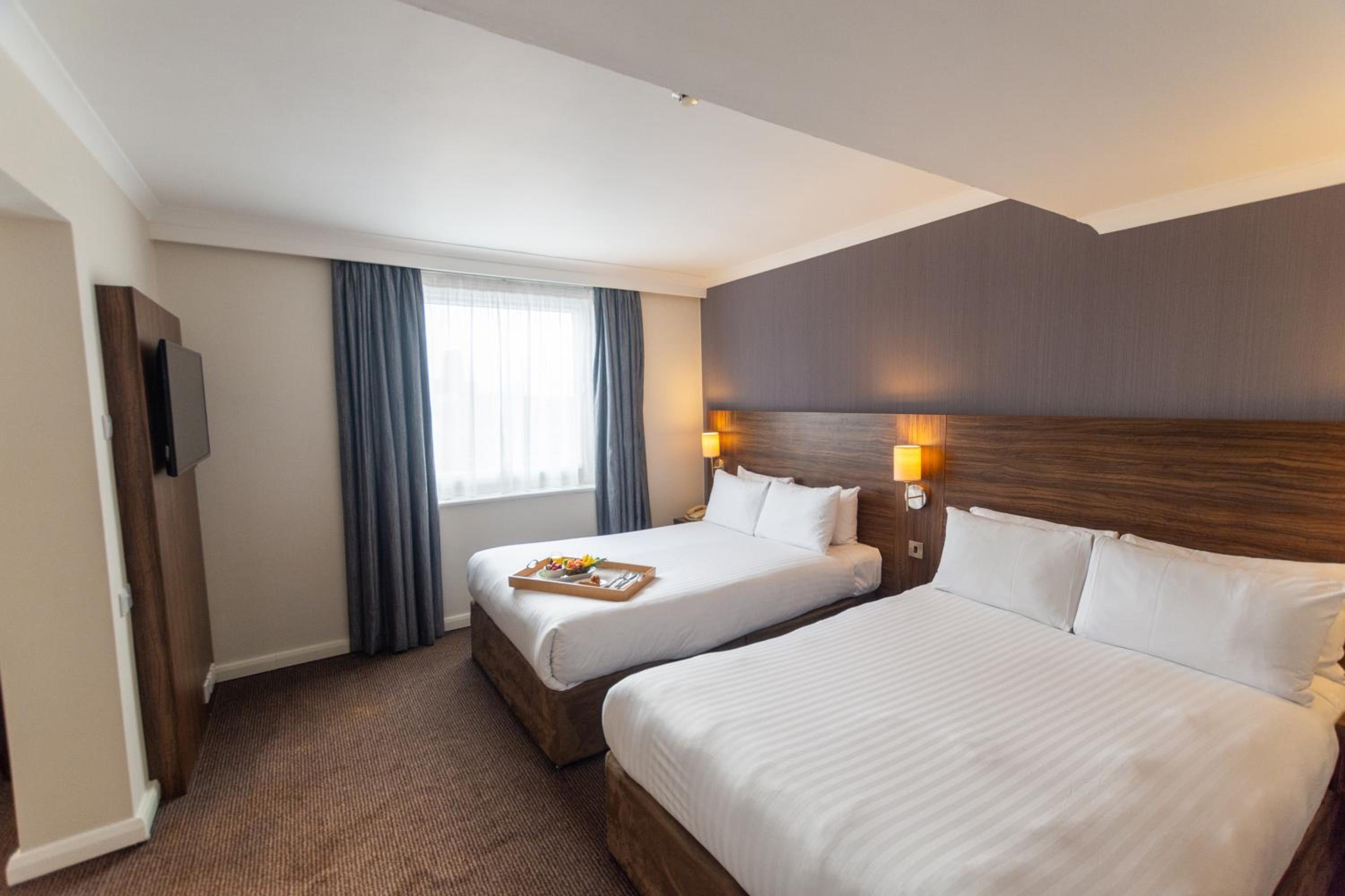 Standard Double Room with Two Double Beds - Photo 6