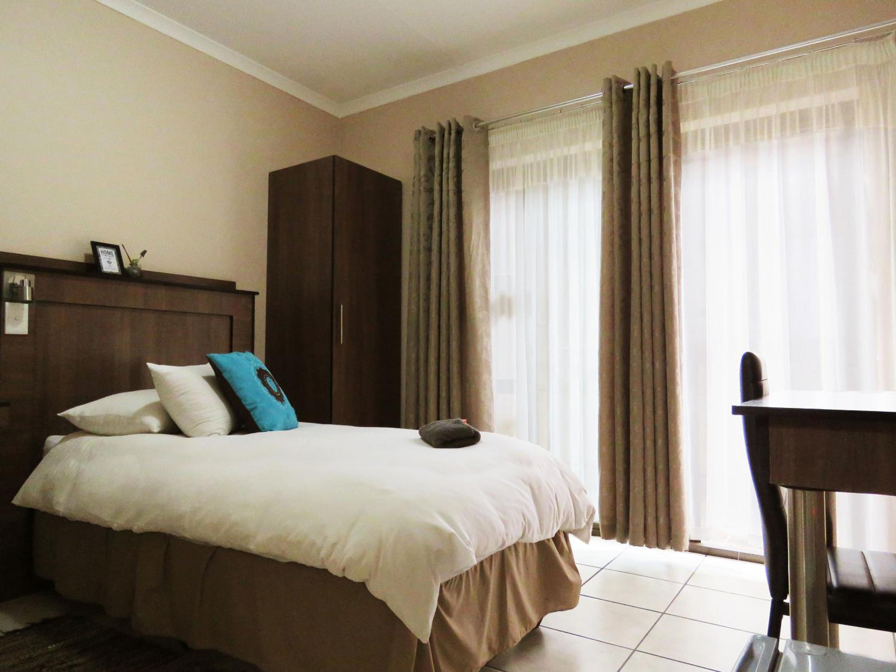 Single Room with Shower photo 1