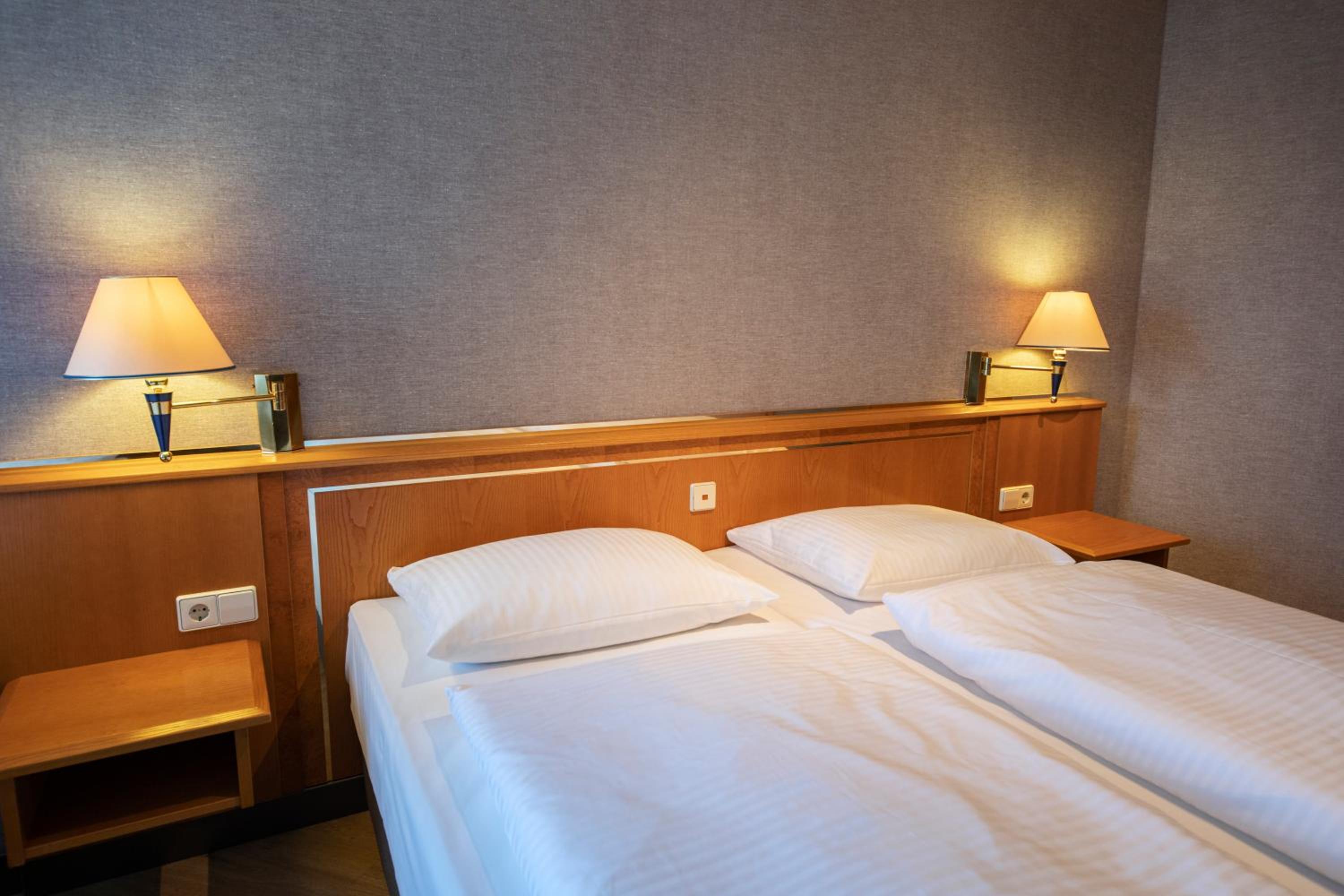 Economy Triple Room - Photo 1