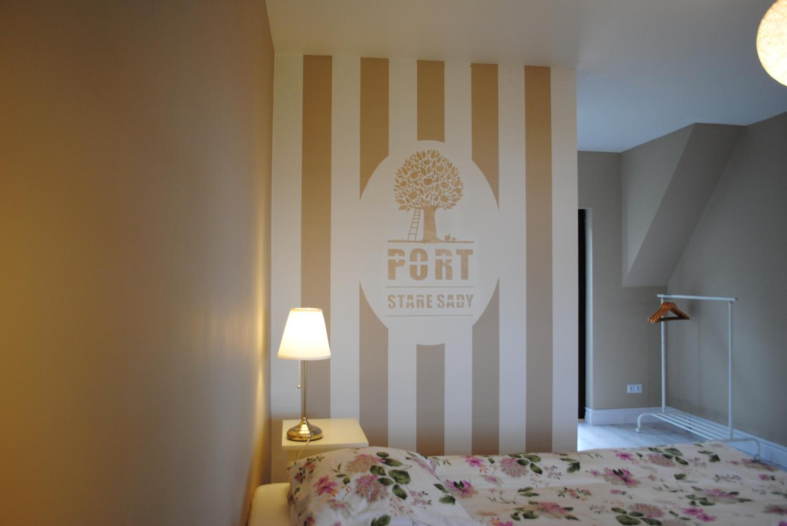 King Room with Lake View - Photo 6