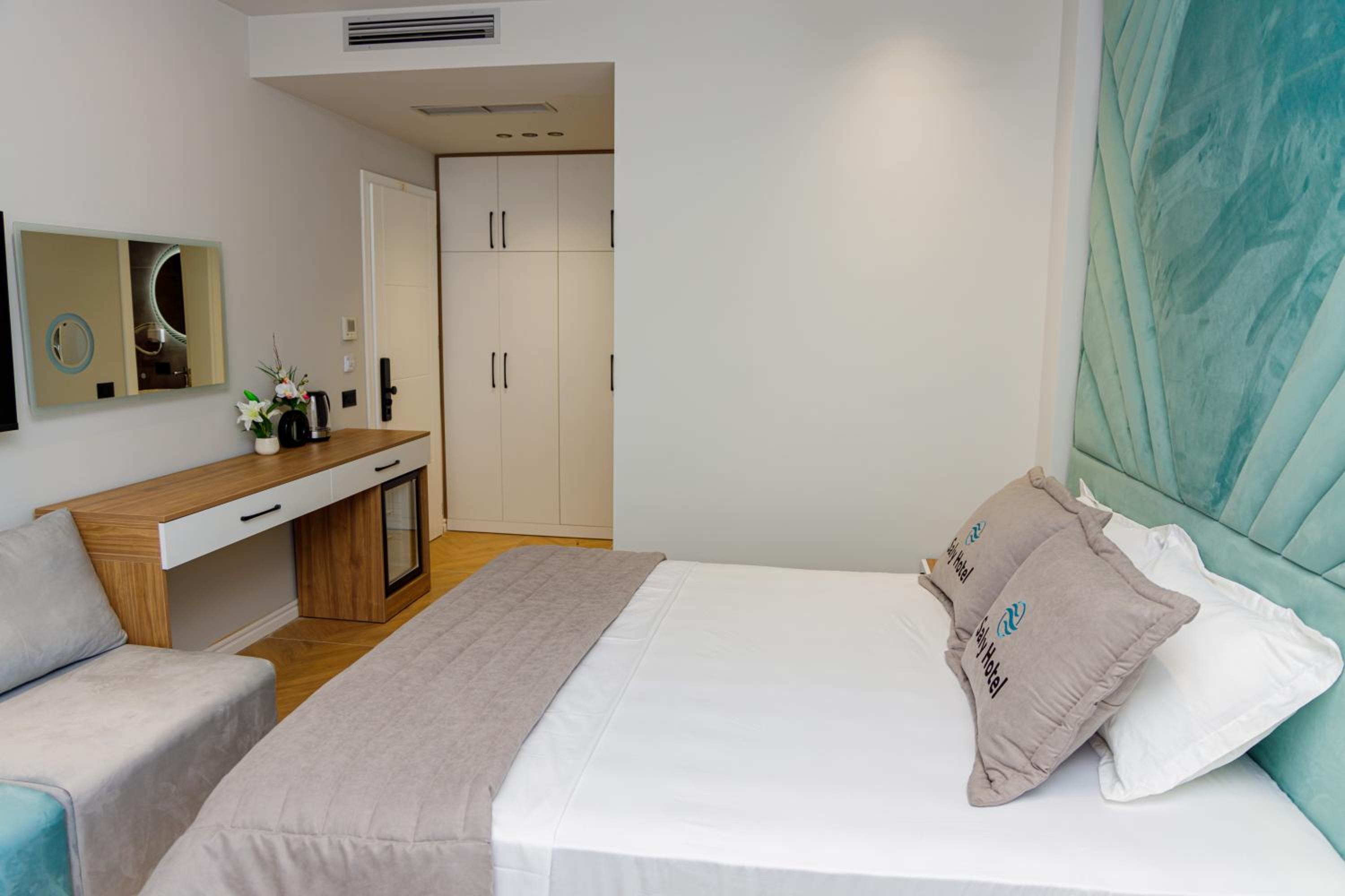 Suite with Sea View