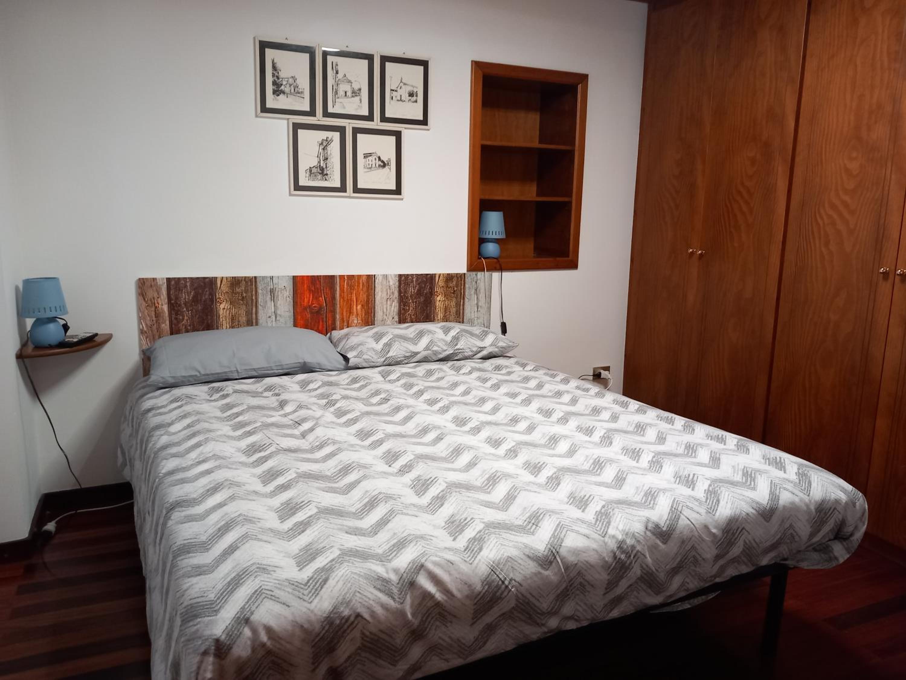 Three-Bedroom Apartment photo 1