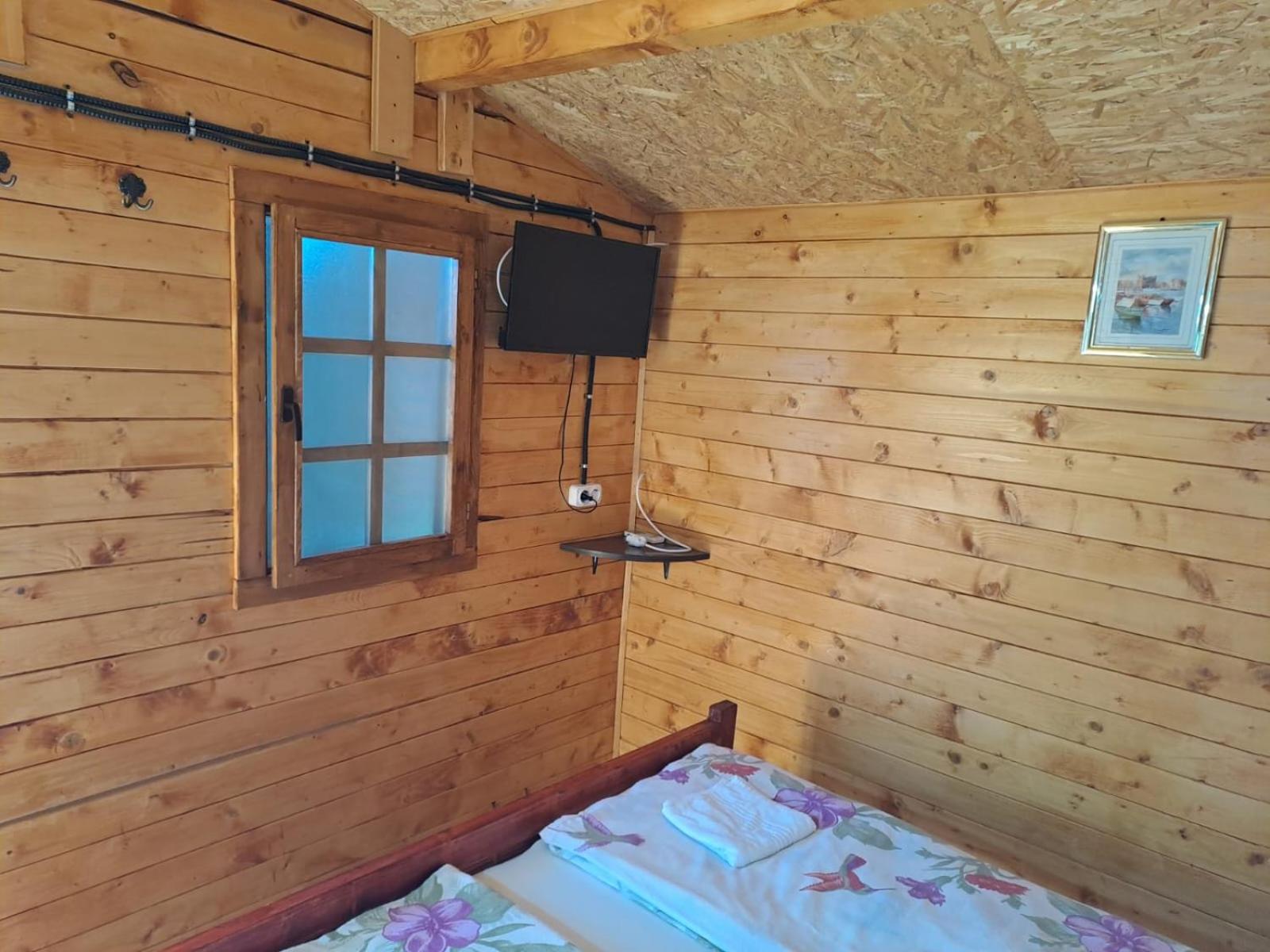 一卧室小屋