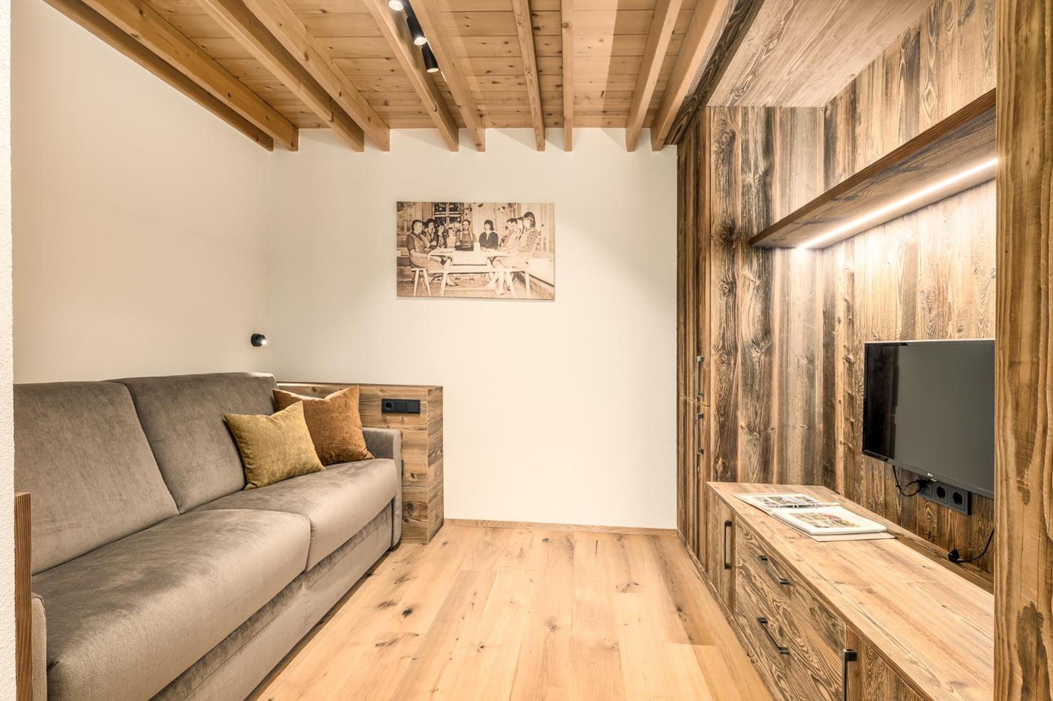 One-Bedroom Apartment with Garden View photo 2