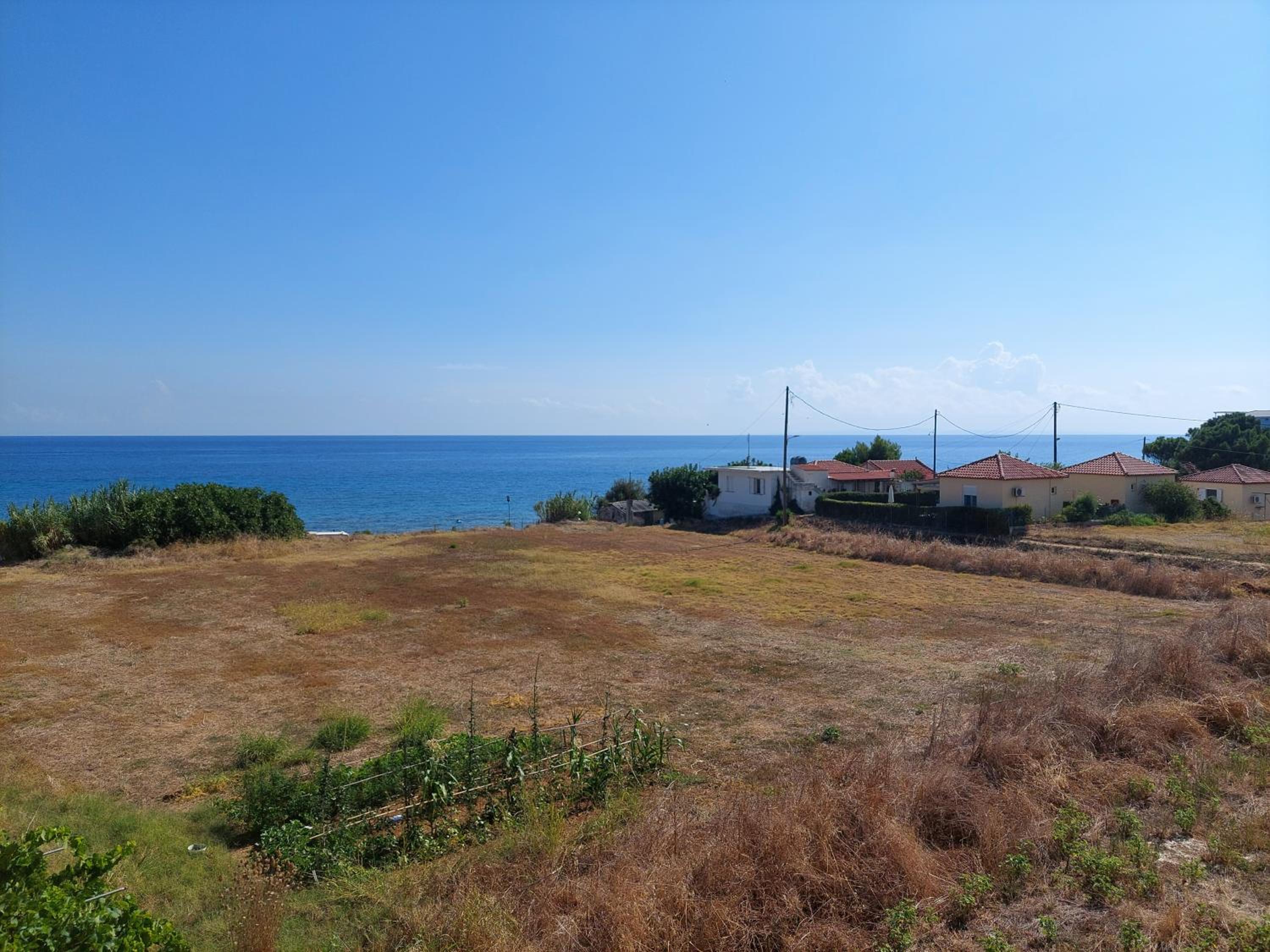 Two-Bedroom Apartment with Balcony and Sea View photo 2