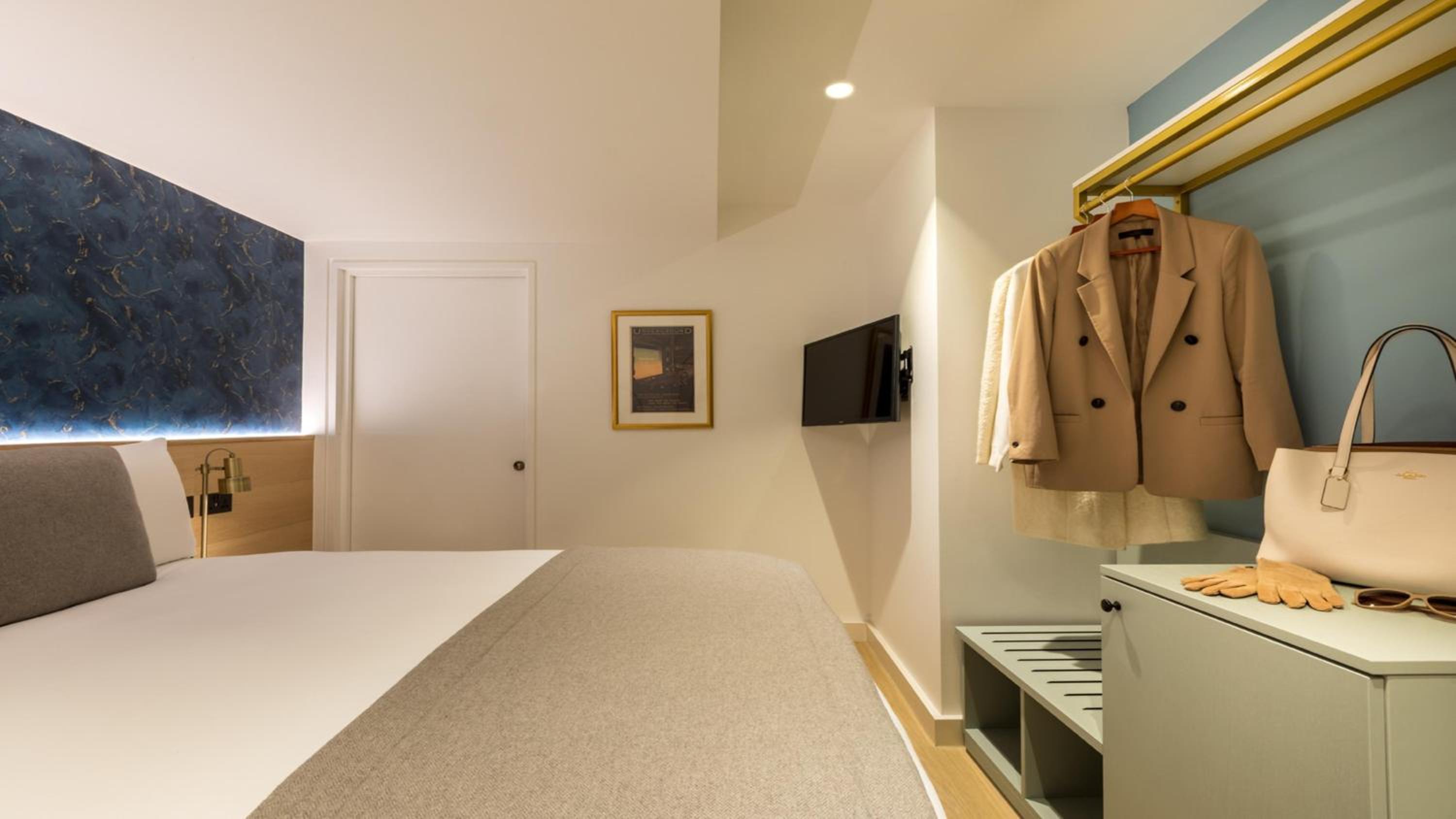 Standard Double Room - Windowless