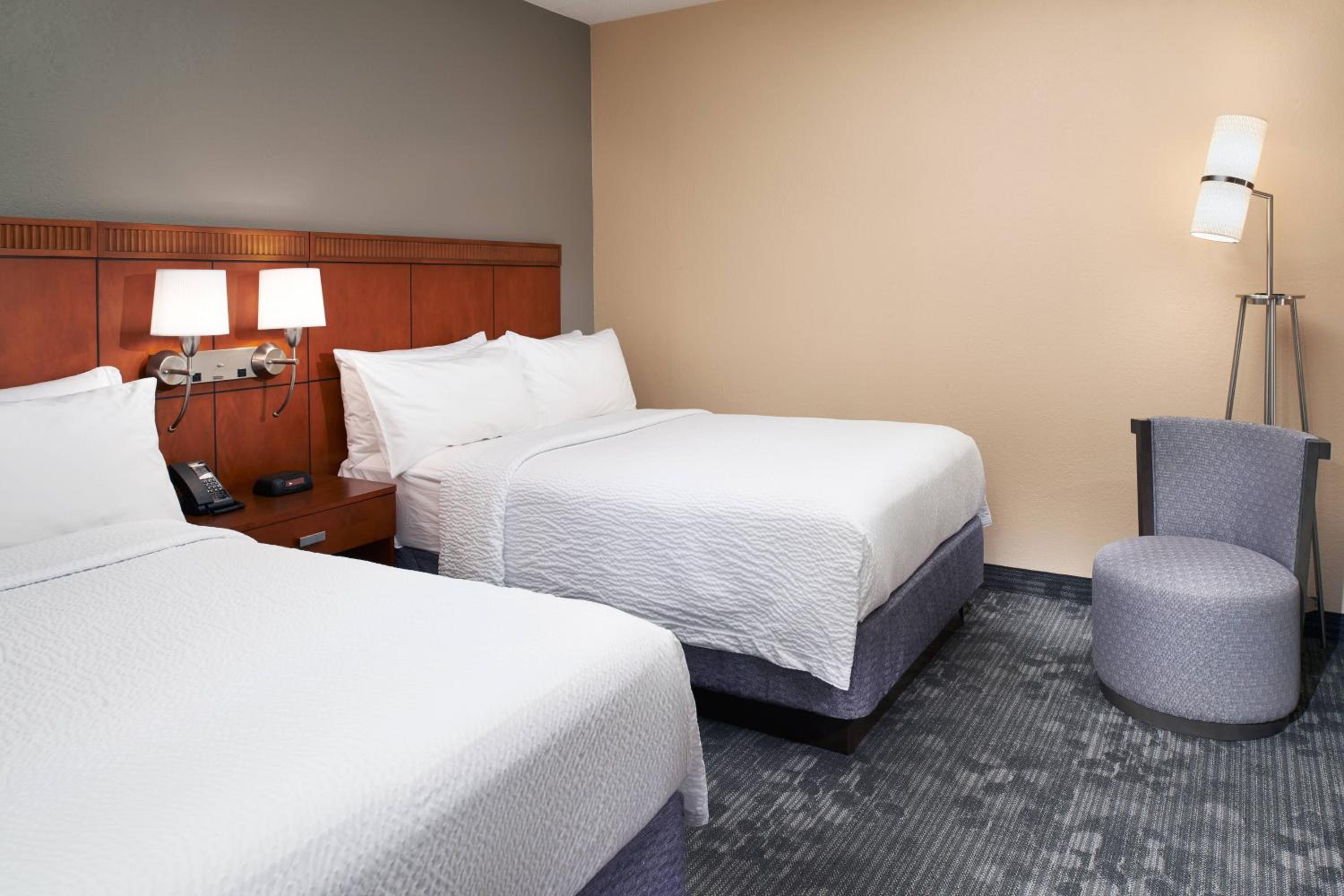 One-Bedroom Suite with Two Double Beds and Sofa Bed - Photo 1