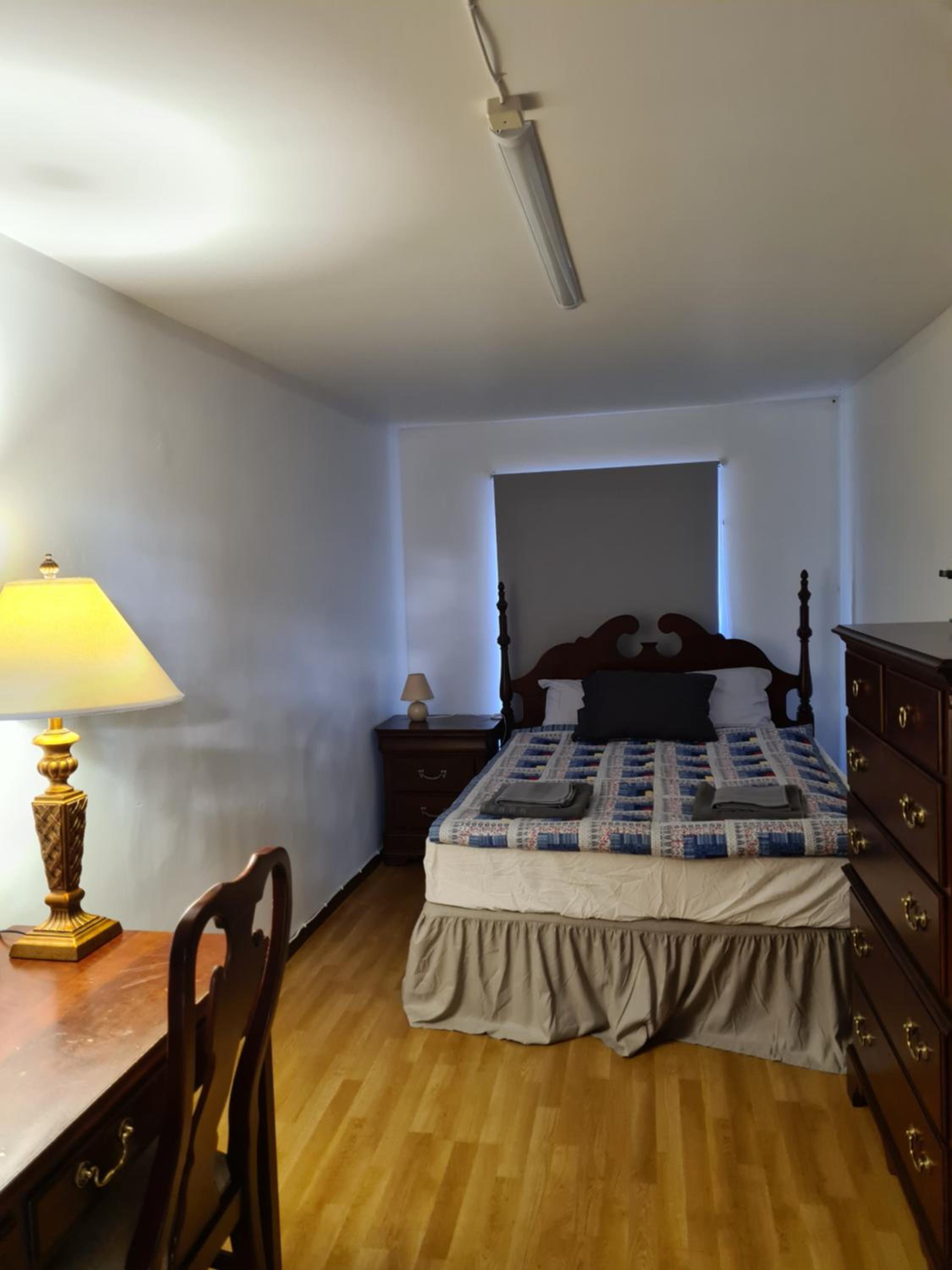 One-Bedroom Apartment photo 1