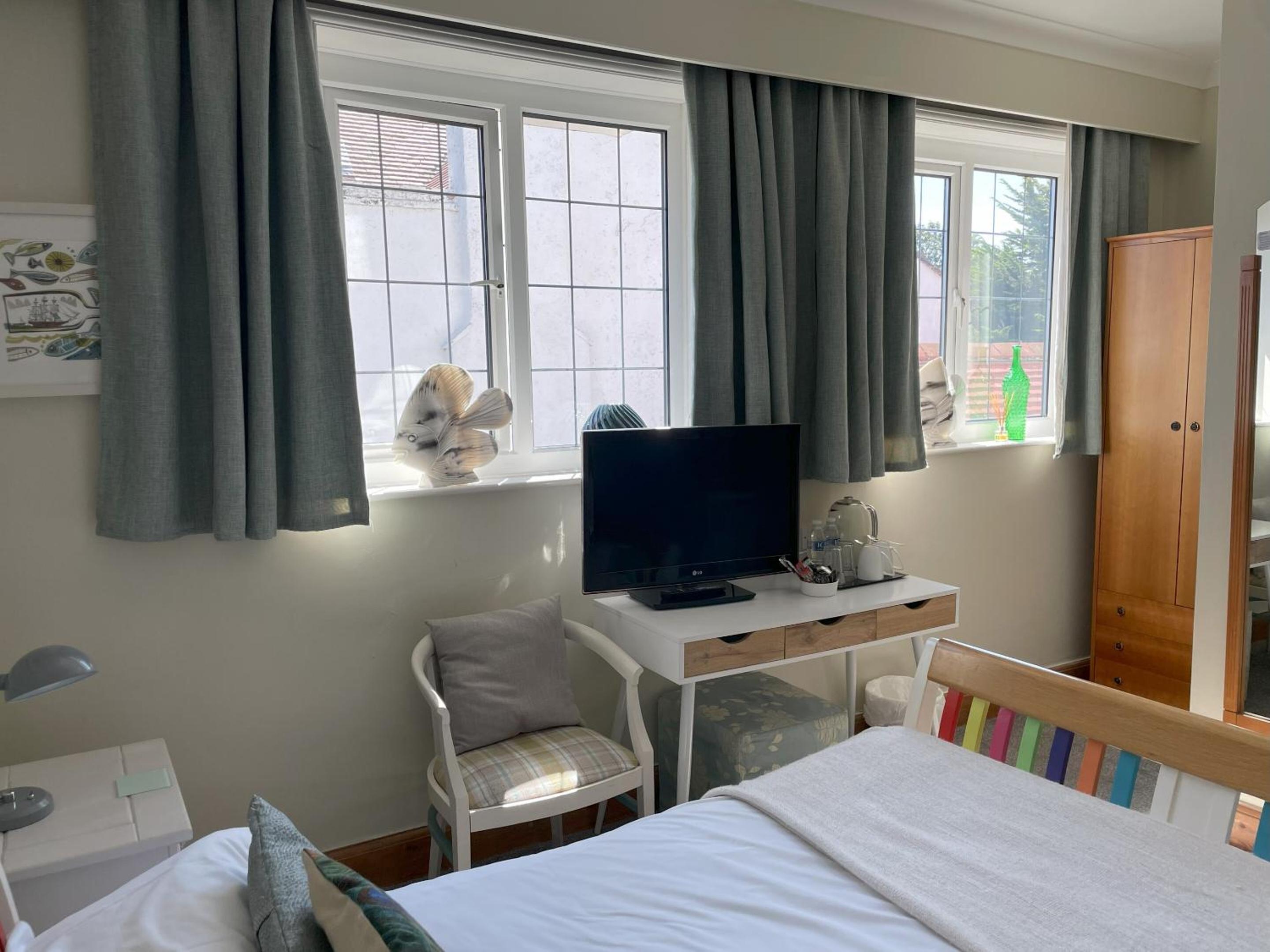 Standard Double Room - Photo 20
