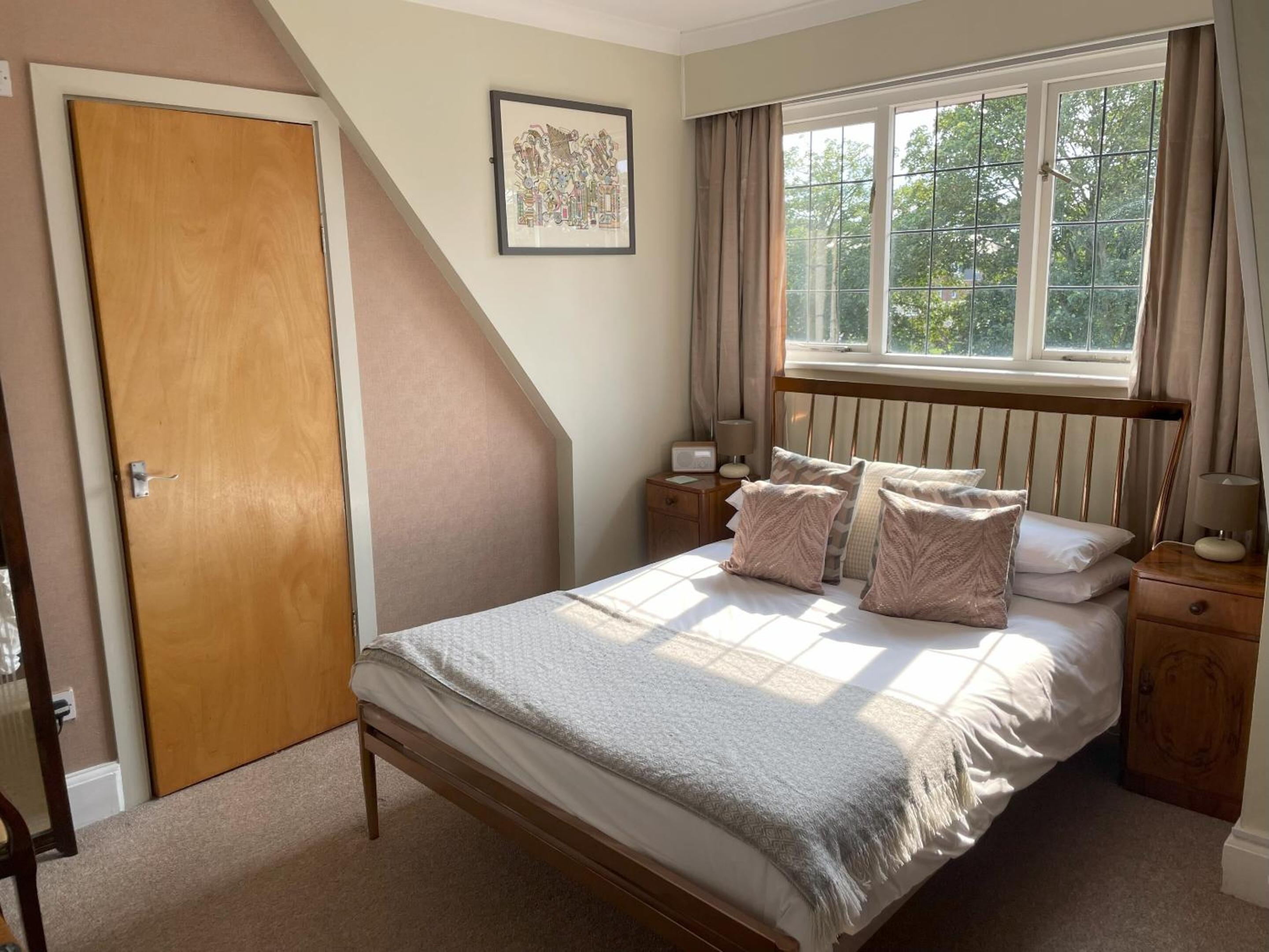 Standard Double Room - Photo 15