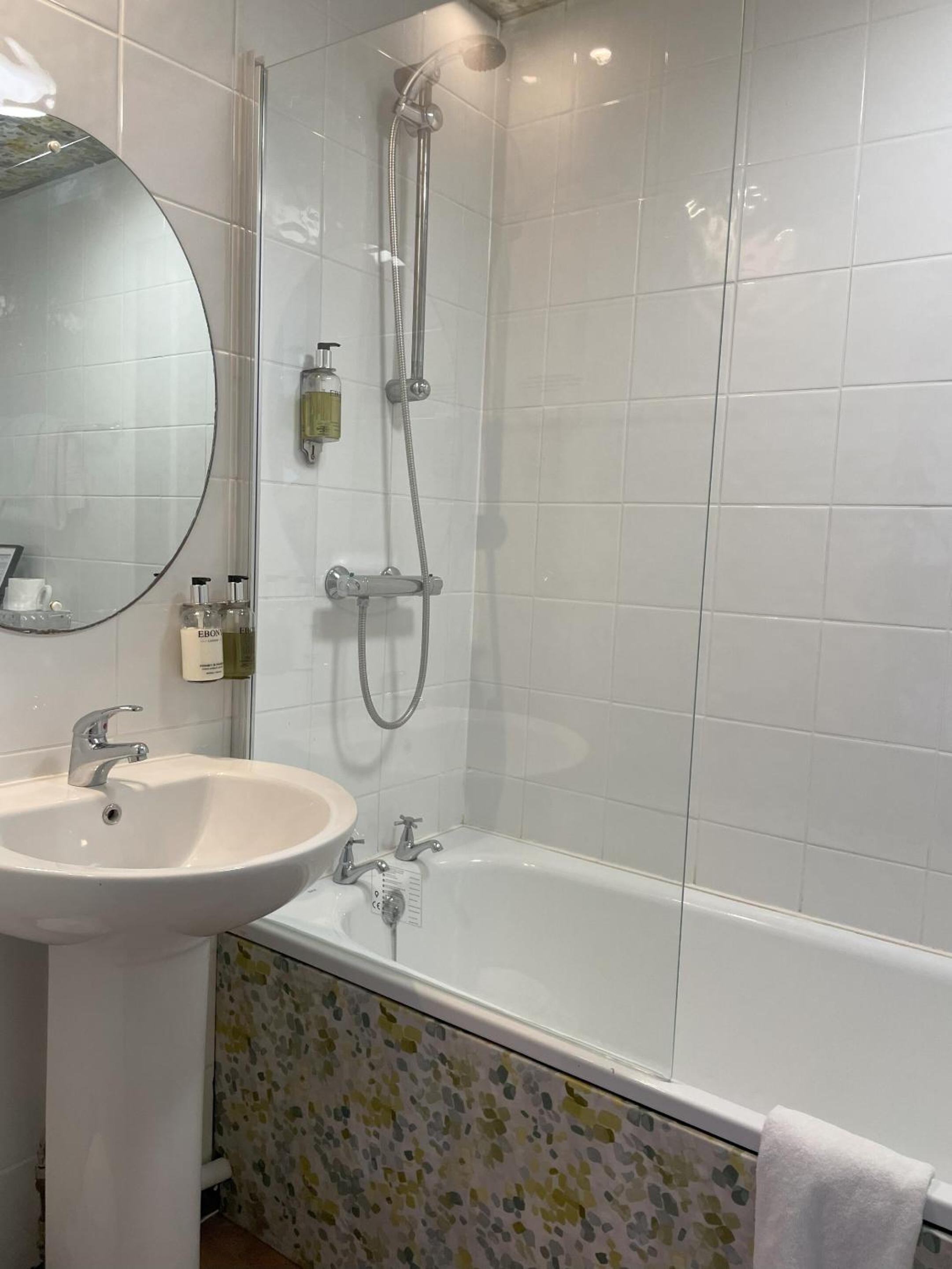 Double Room with Sea View - Photo 7