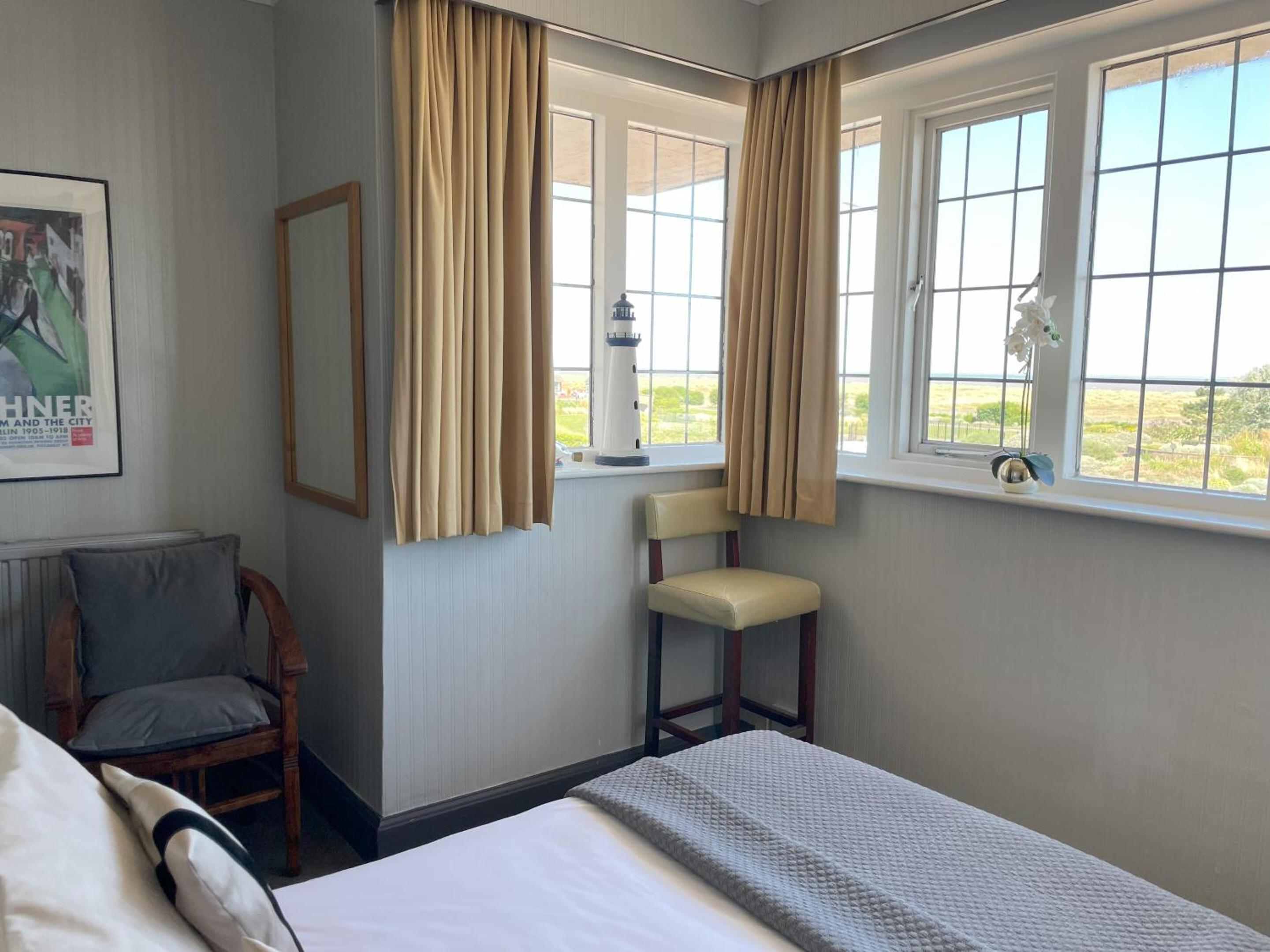 Double Room with Sea View - Photo 17