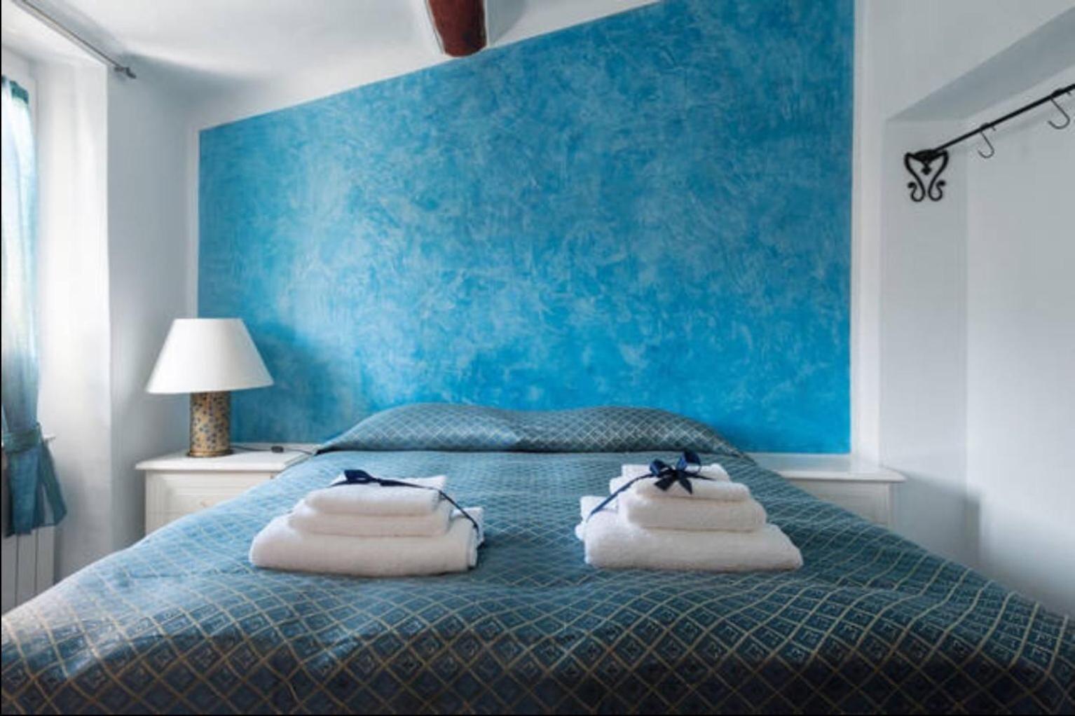 Double or Twin Room - Photo 6