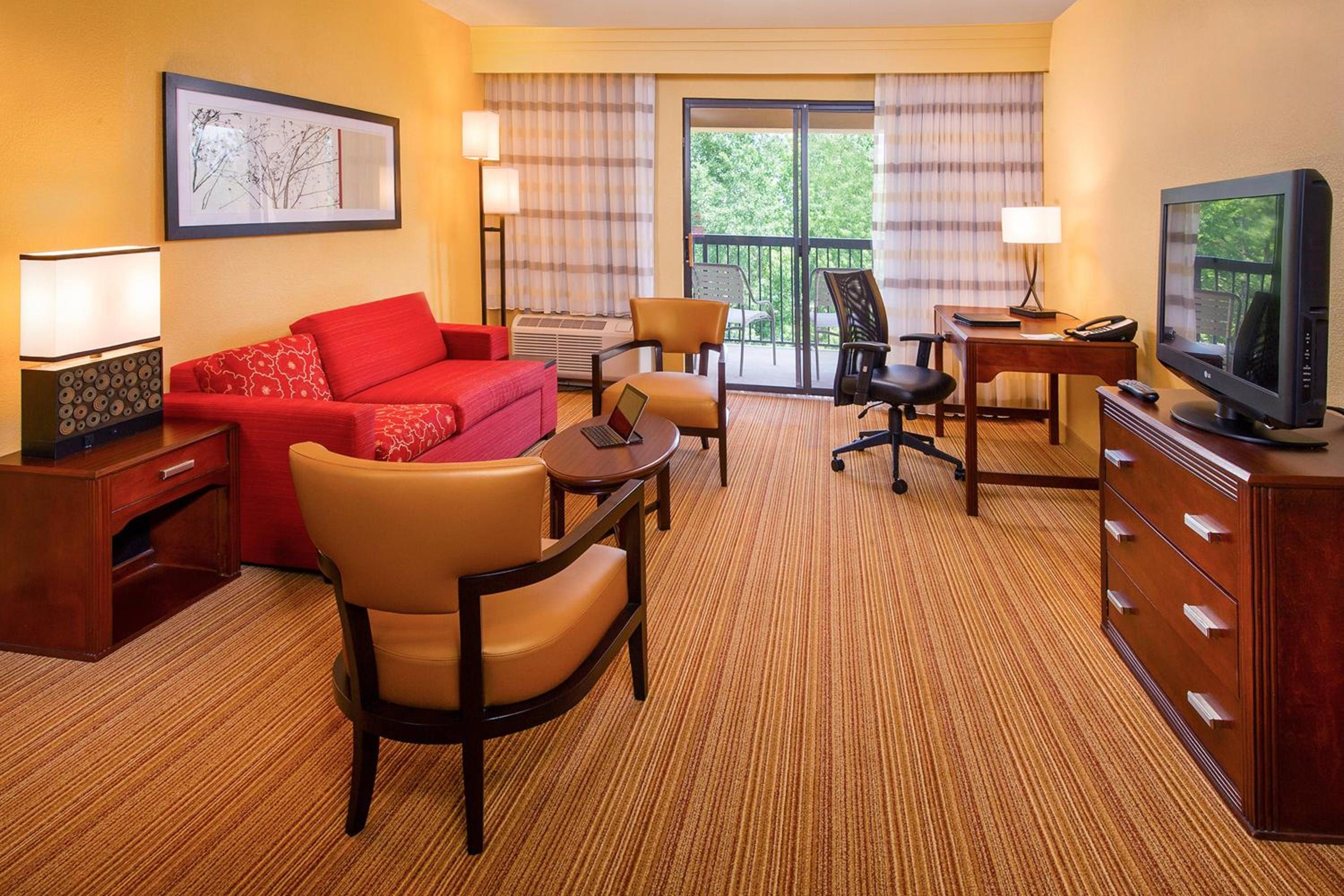One-Bedroom King Suite