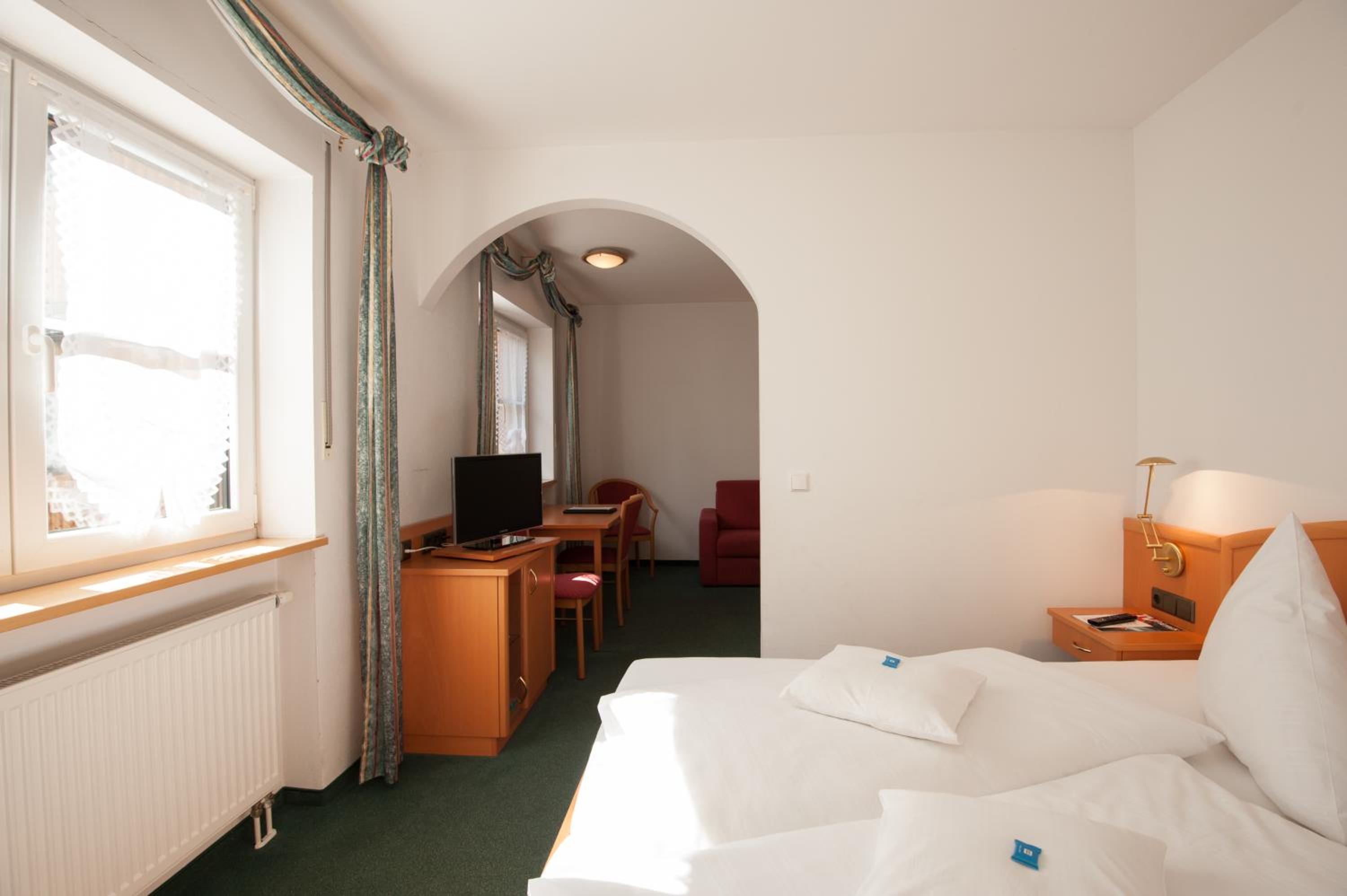 Classic Apartment - Photo 3