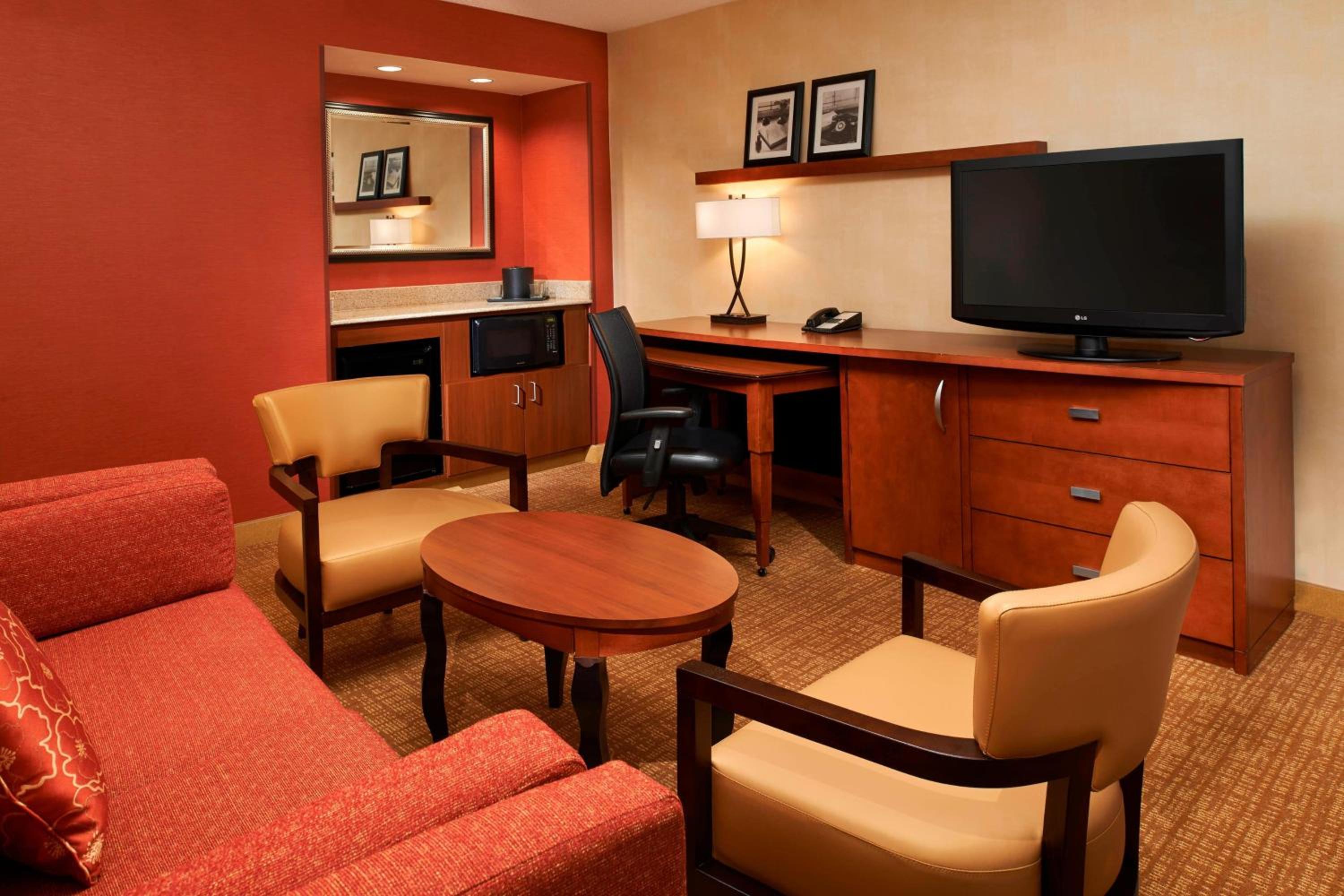 One-Bedroom King Suite - Photo 1