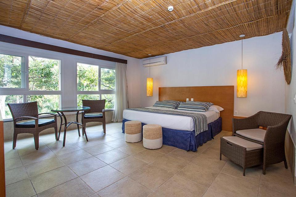 Deluxe Queen Room