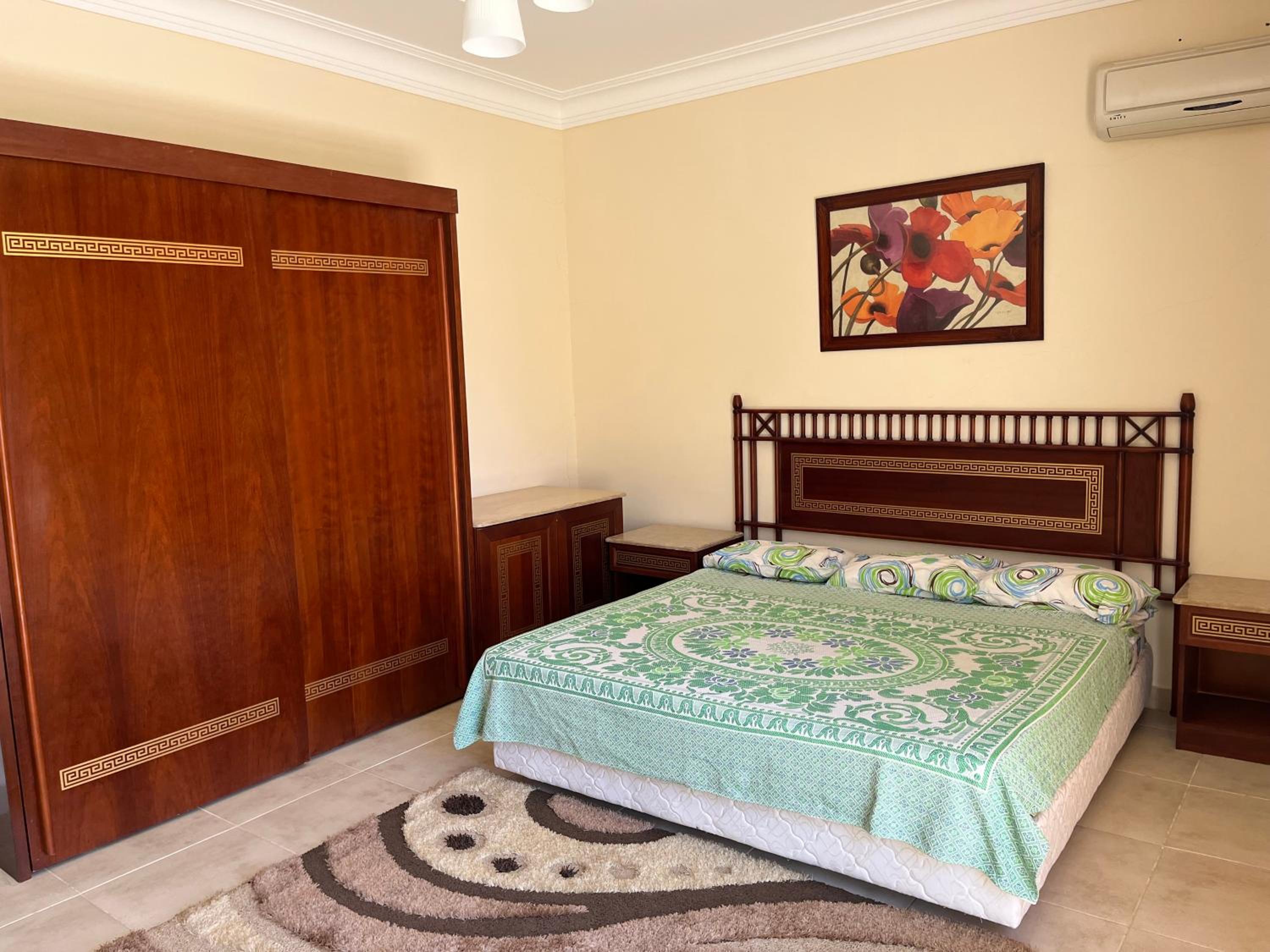 Three-Bedroom Villa photo 3