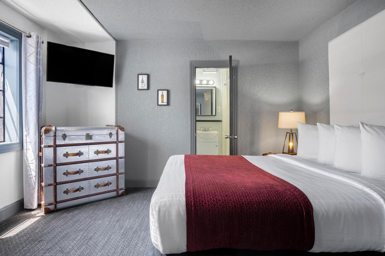 Deluxe Queen Room photo 3