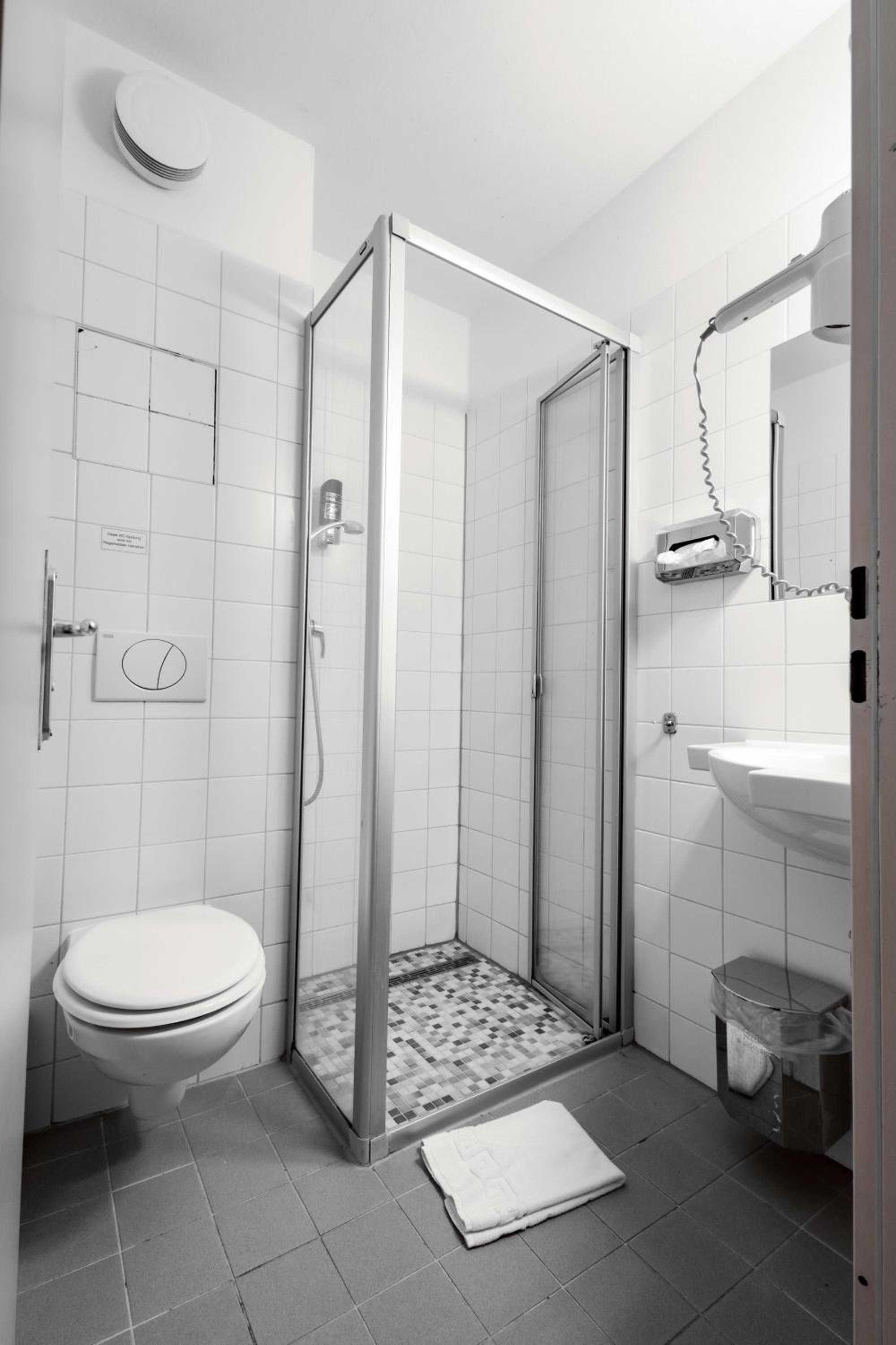 Comfort Quintuple Room photo 3