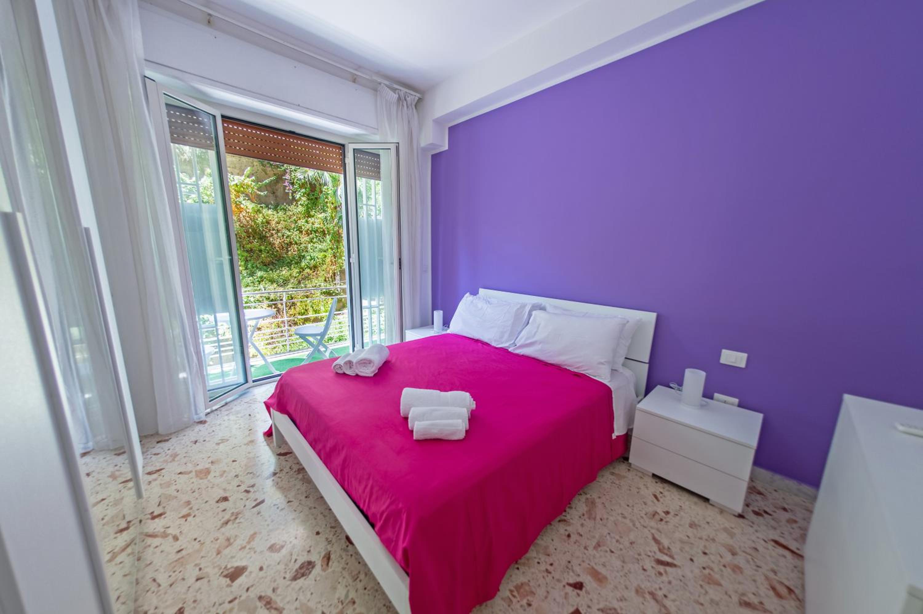 Family Room with Private Bathroom photo 1
