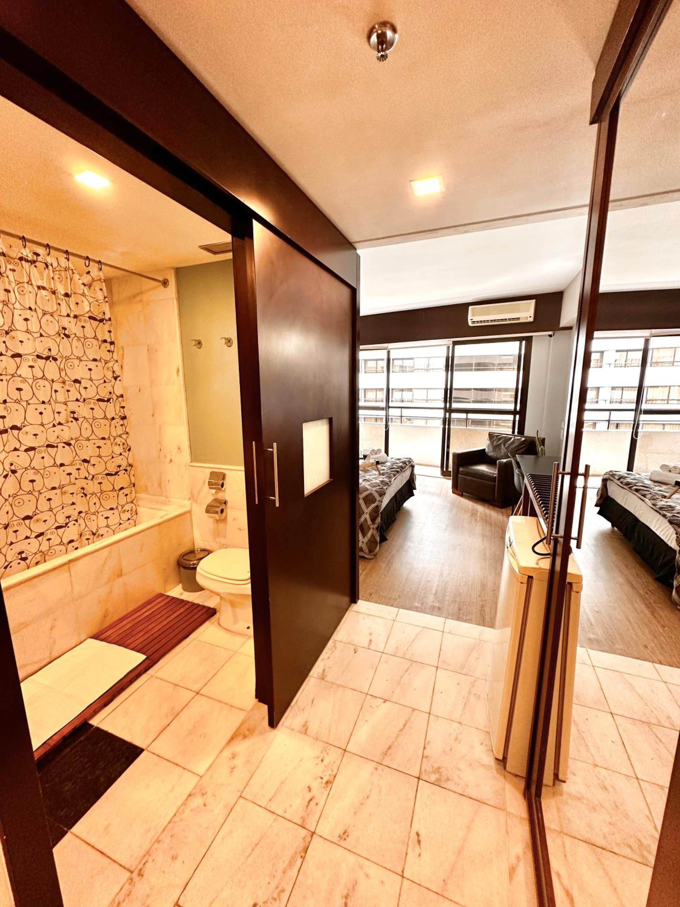 Apartment with Balcony - Photo 21