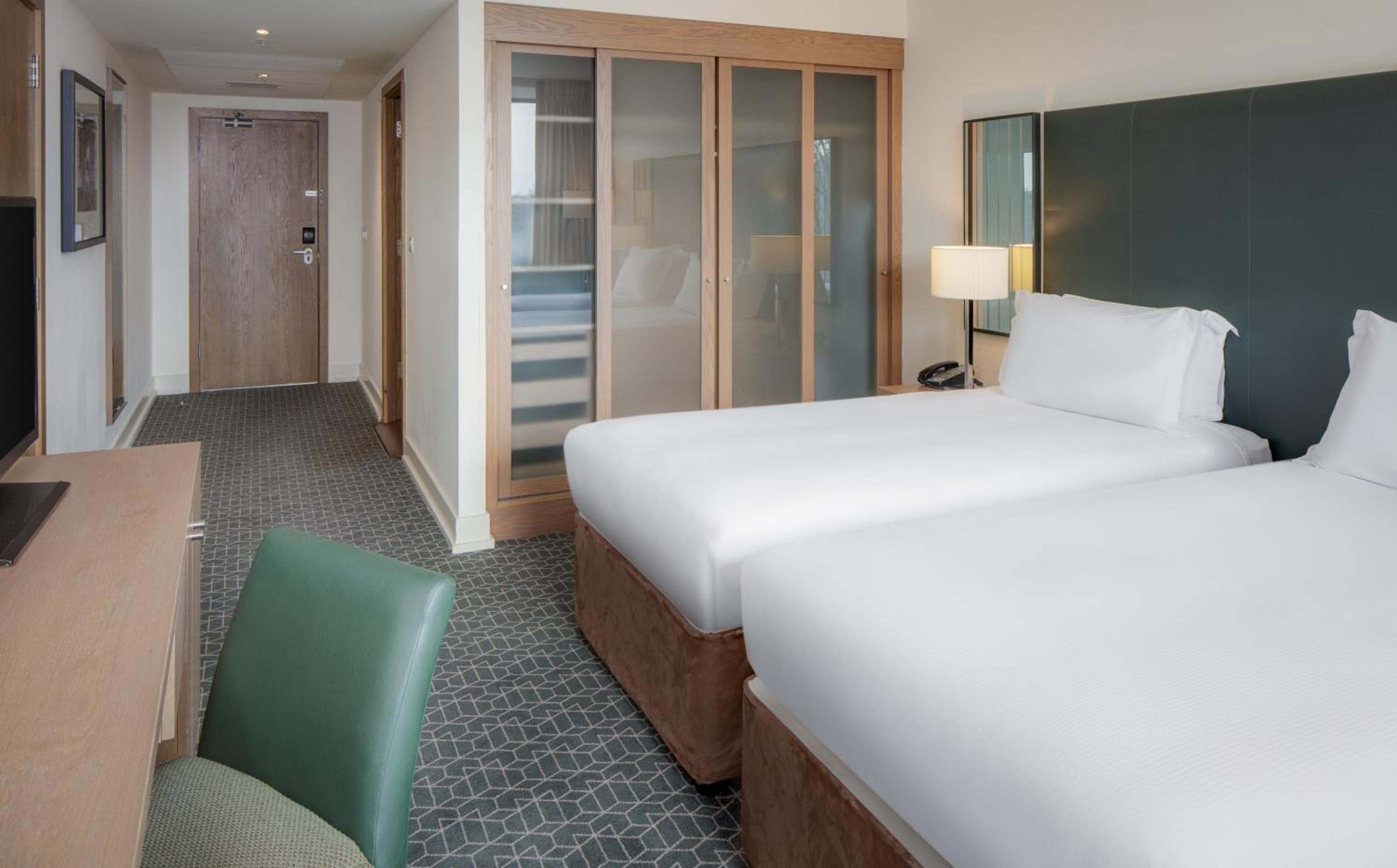 Twin Room - Photo 4