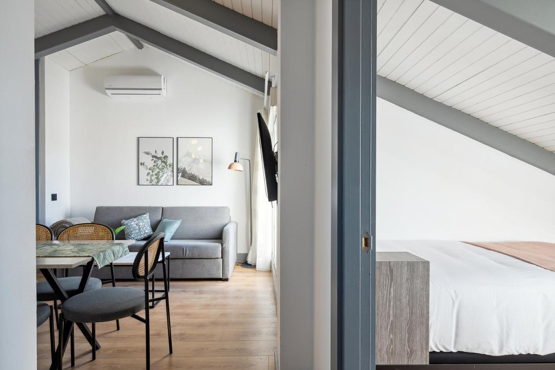 Two-Bedroom Apartment With Terrace photo 2