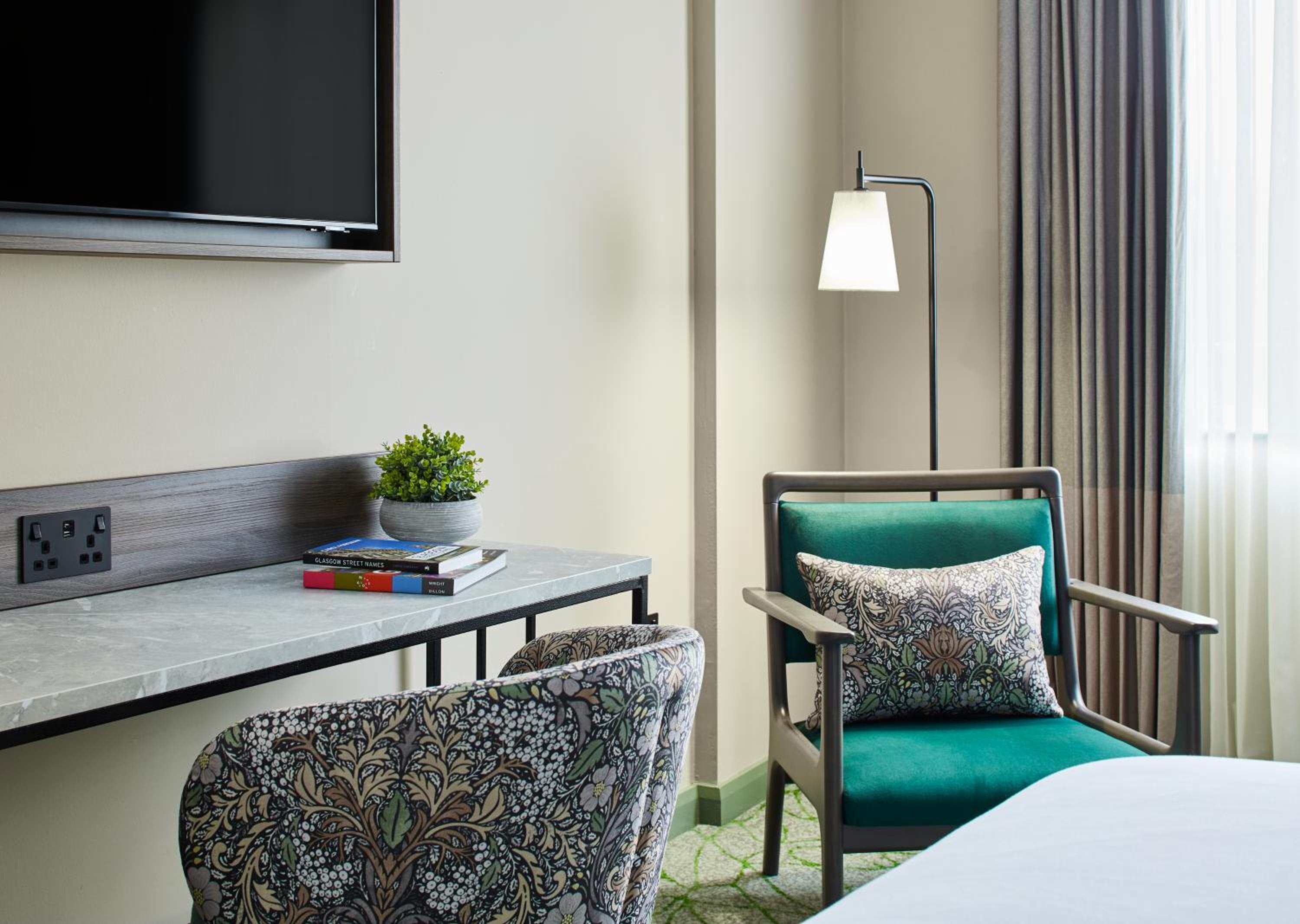 Executive King Room - Non-Smoking