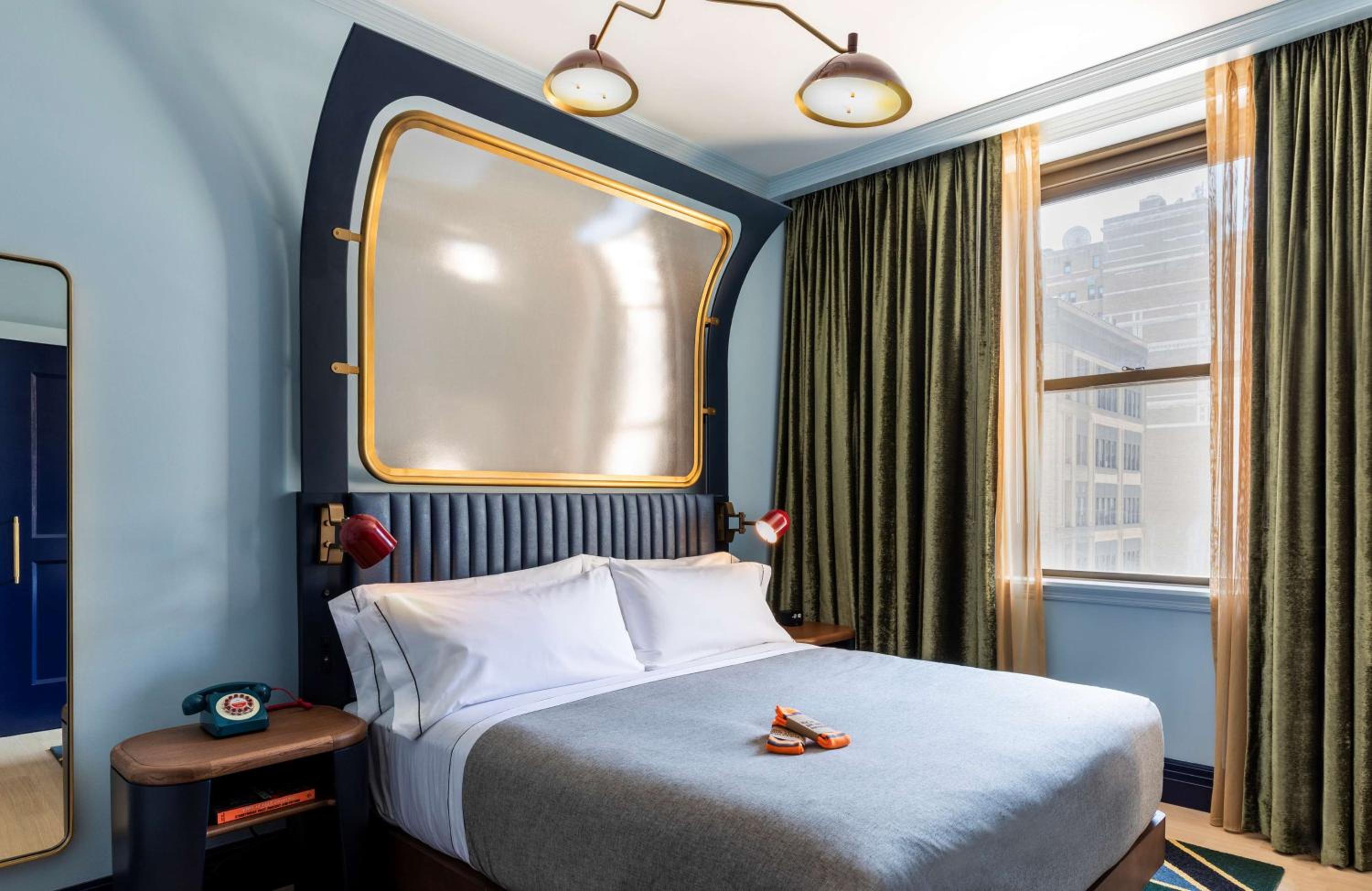 King Room with City View - Hearing Accessible - Photo 6