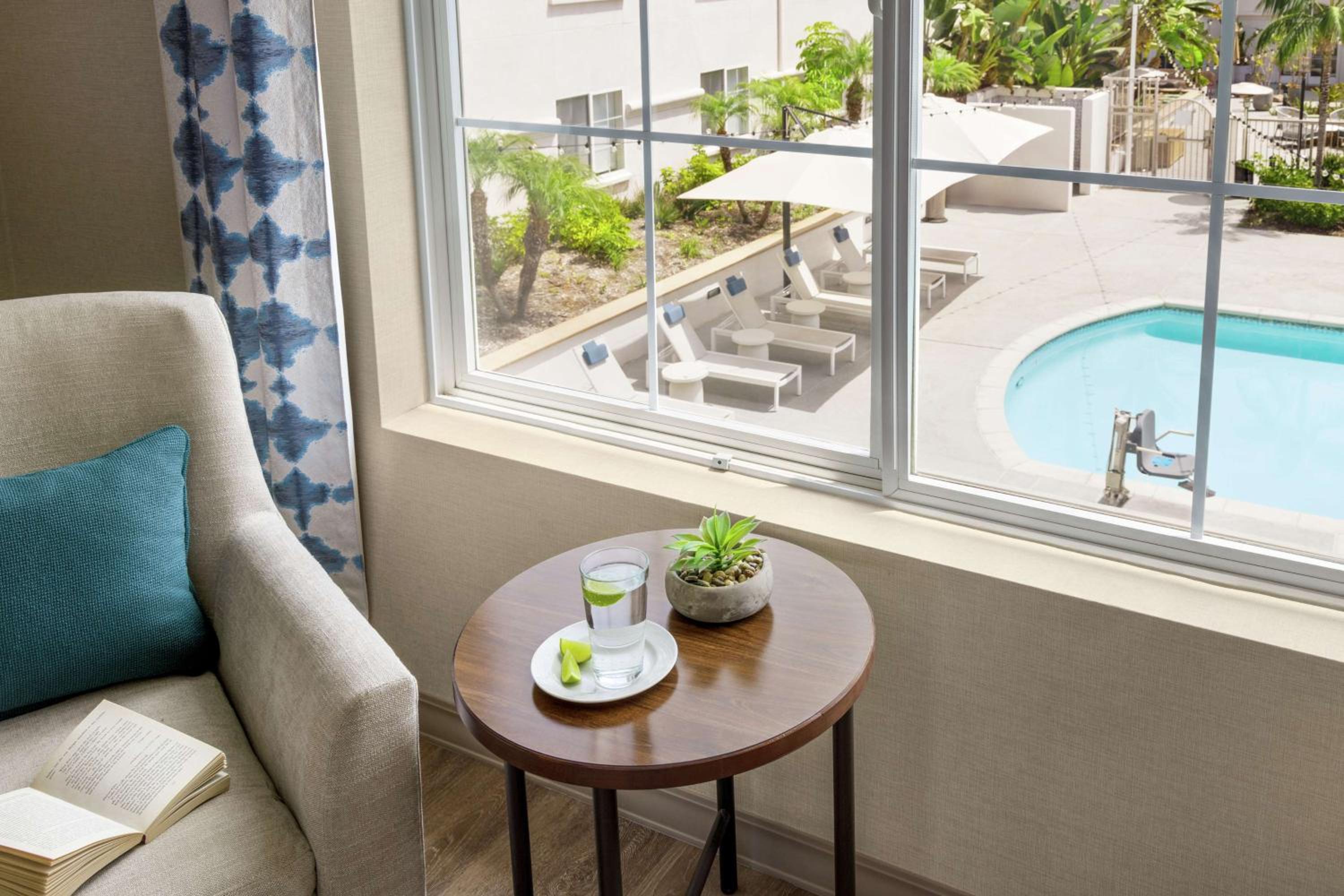 Queen Room with Two Queen Beds with Pool View - Photo 4