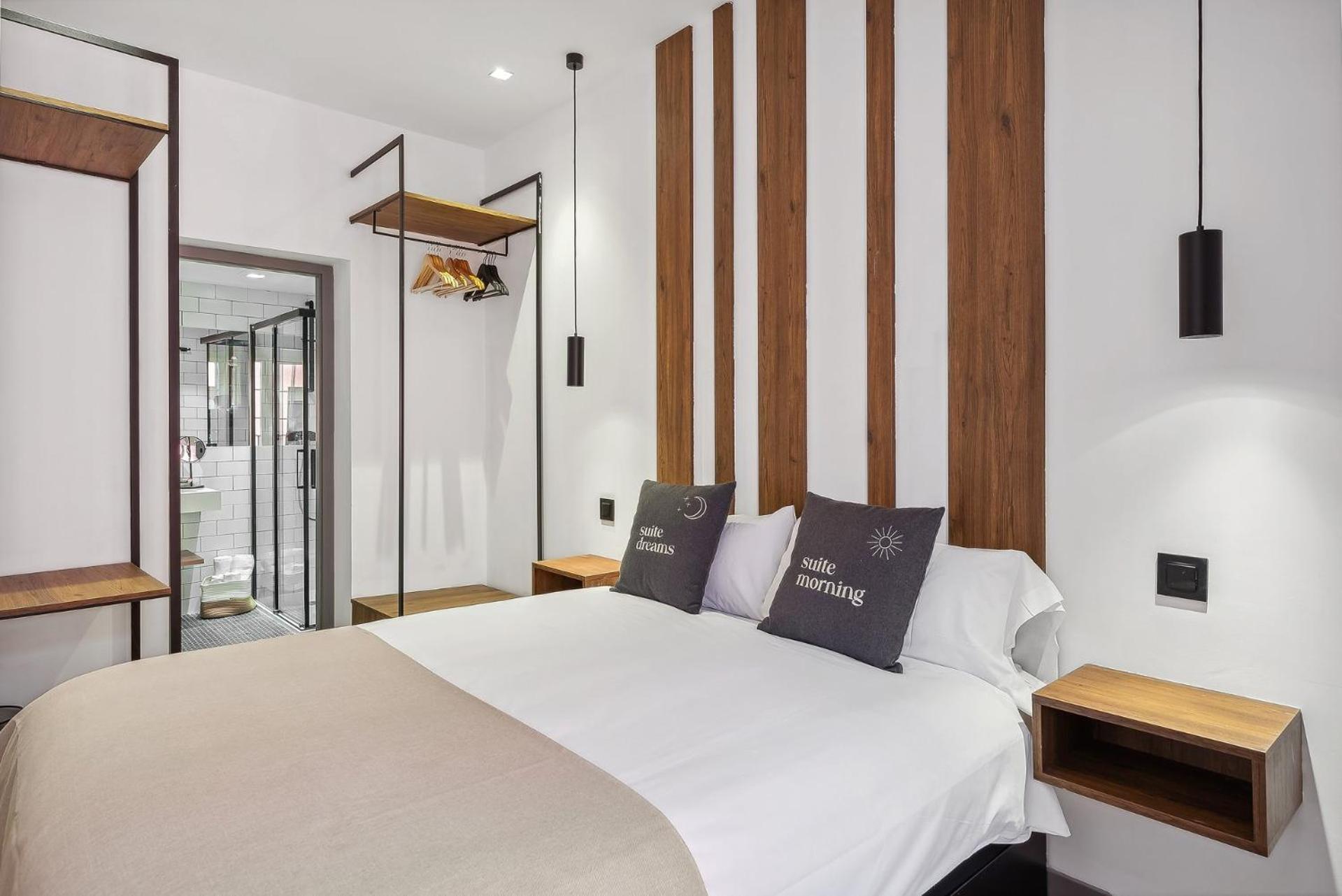 One-Bedroom Apartment With Balcony photo 3