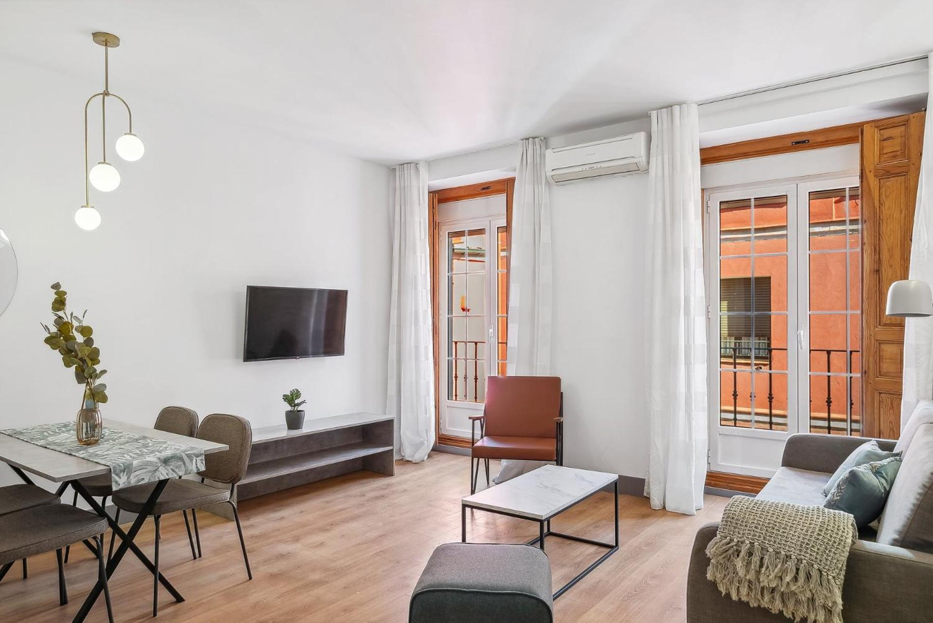 One-Bedroom Apartment With Balcony photo 3