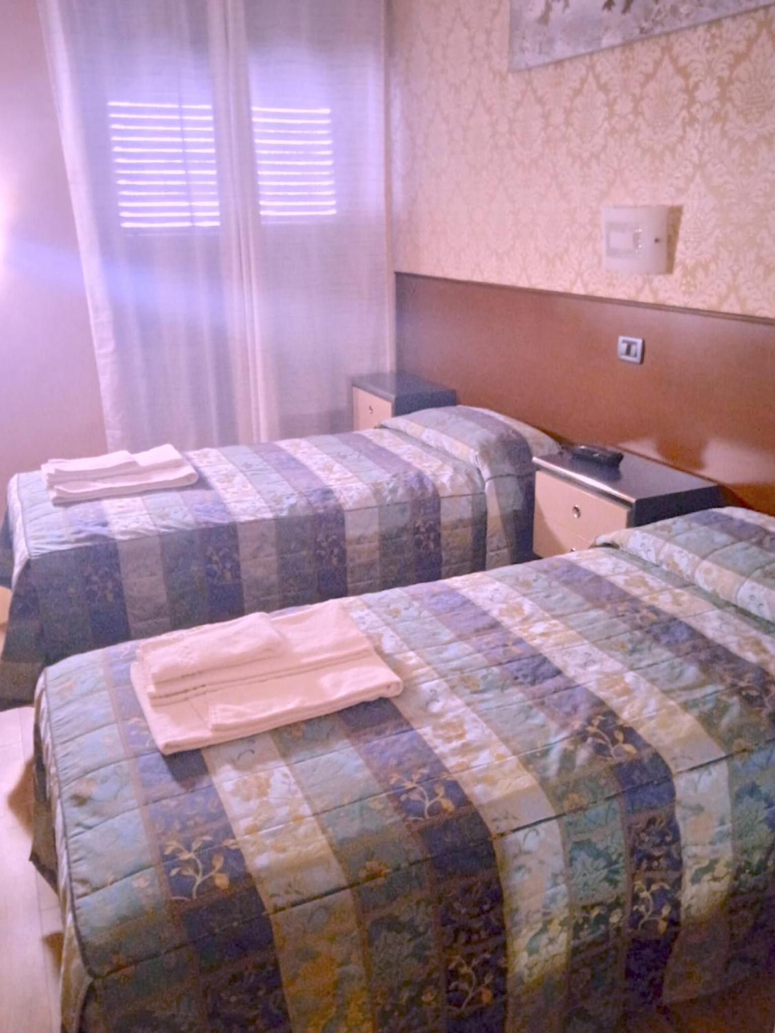 Superior Double or Twin Room - Photo 3