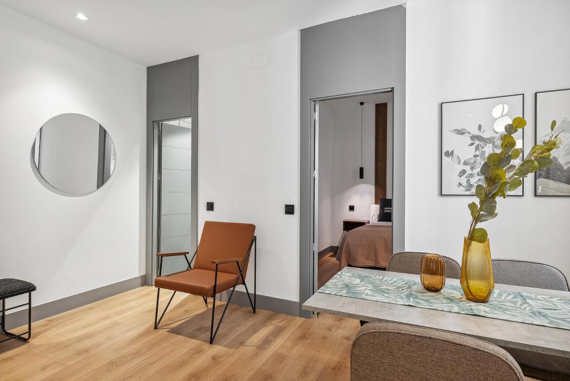 One-Bedroom Apartment photo 3