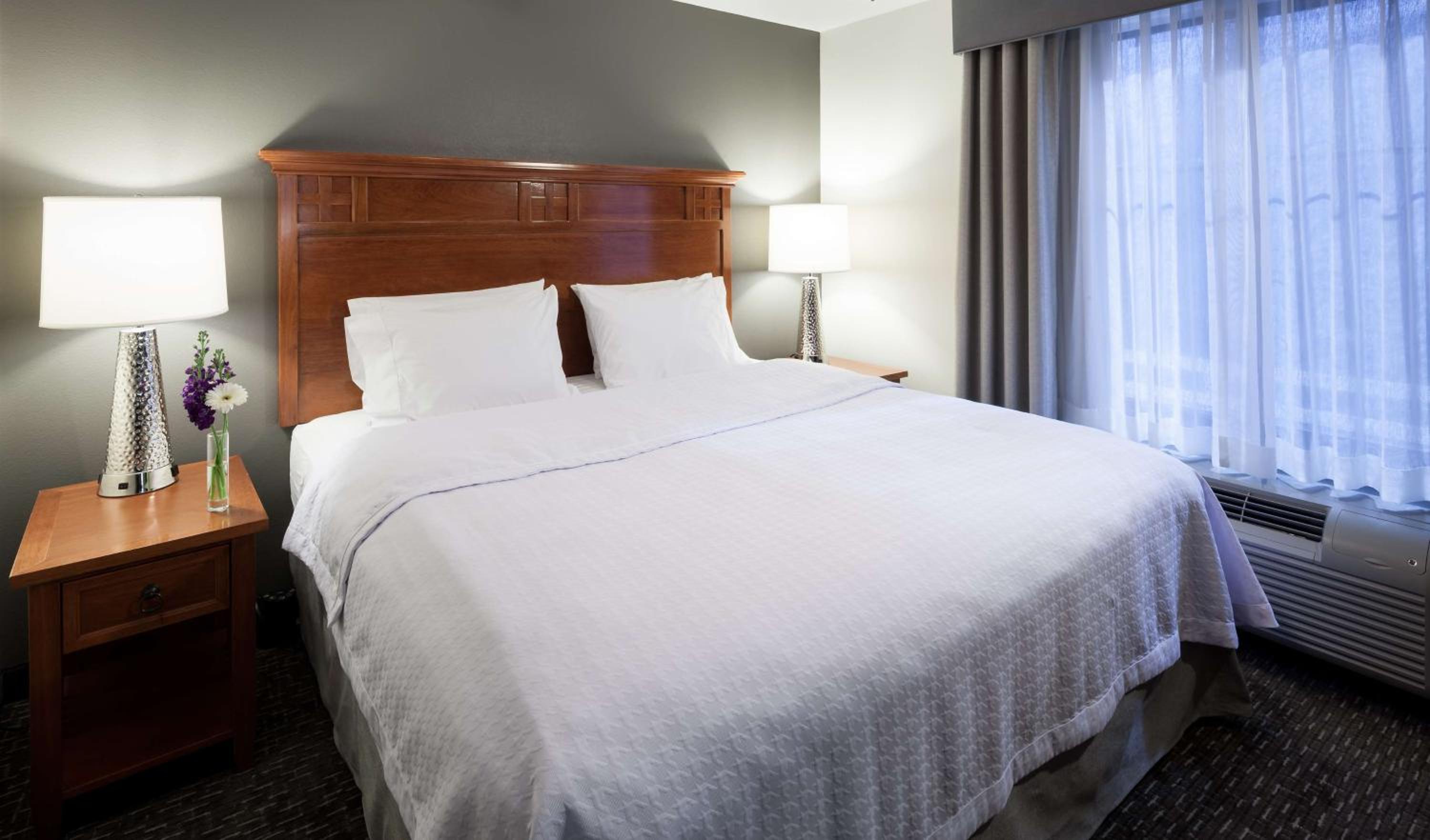 One-Bedroom King Suite - Non-Smoking - Photo 1
