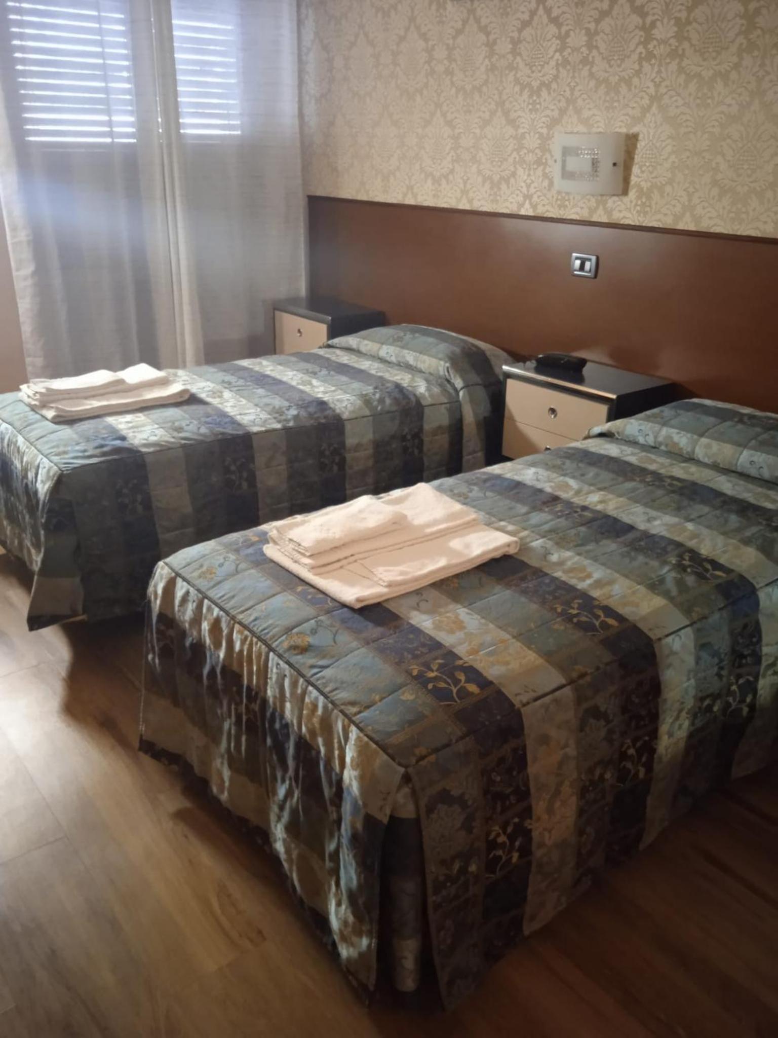 Superior Double or Twin Room - Photo 7